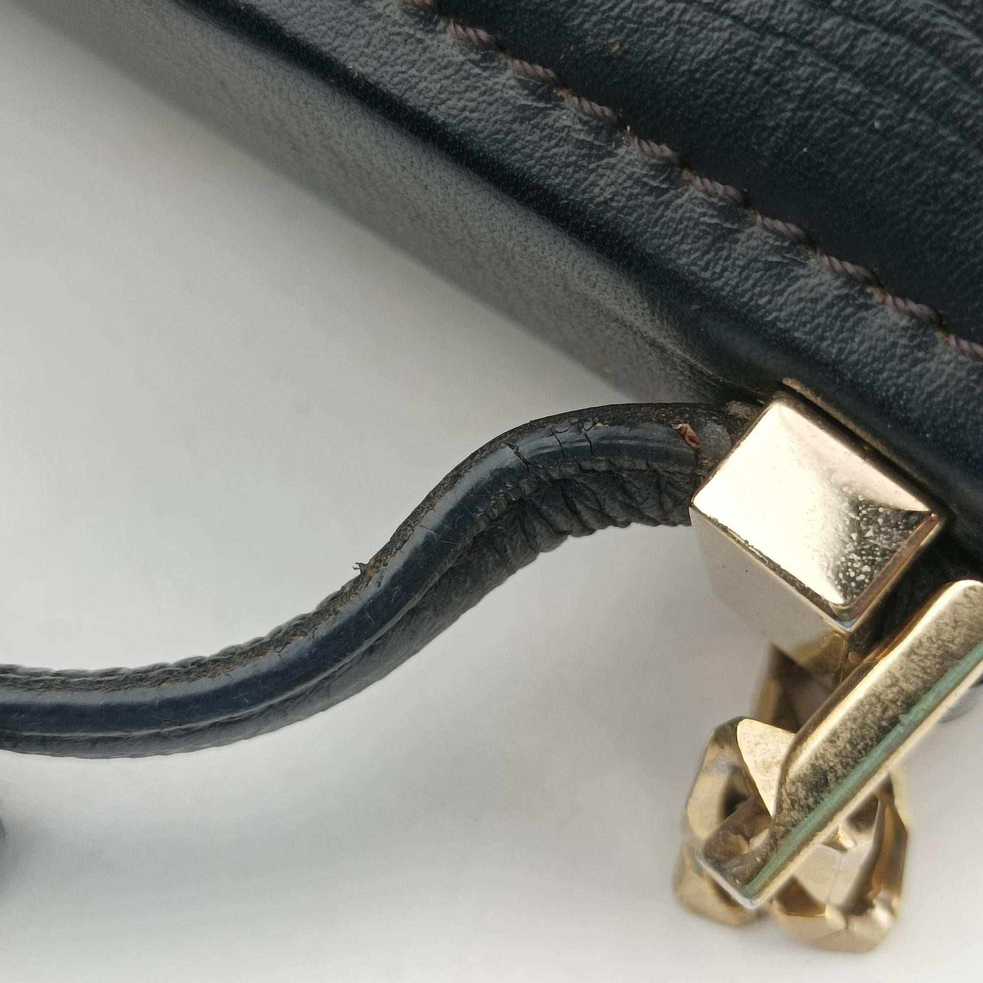 Pre-owned Givenchy Pandora Box Black Leather  shoulderbag | stylenewstar