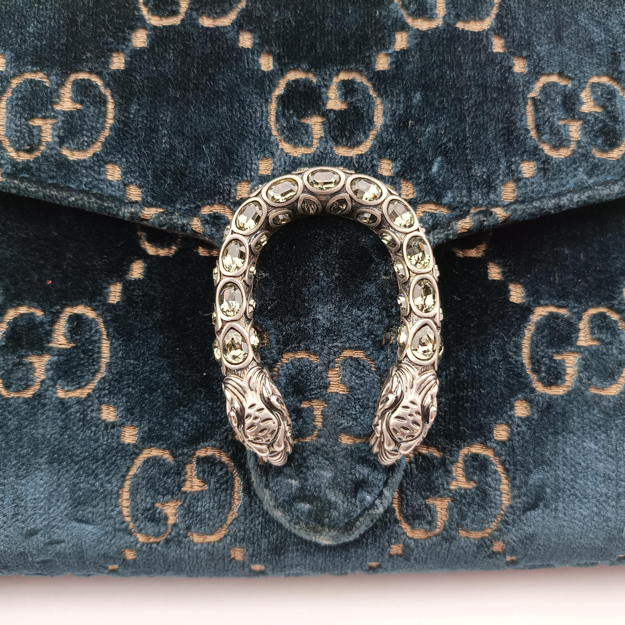 Pre-owned Gucci Dionysus Blue velour 401231 shoulderbag | stylenewstar