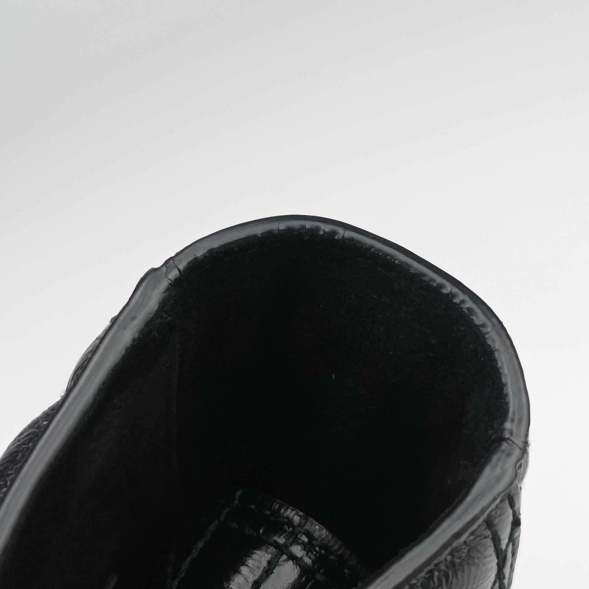 Secondhand Christian Dior Lady Dior Black lambskin  handbag | stylenewstar
