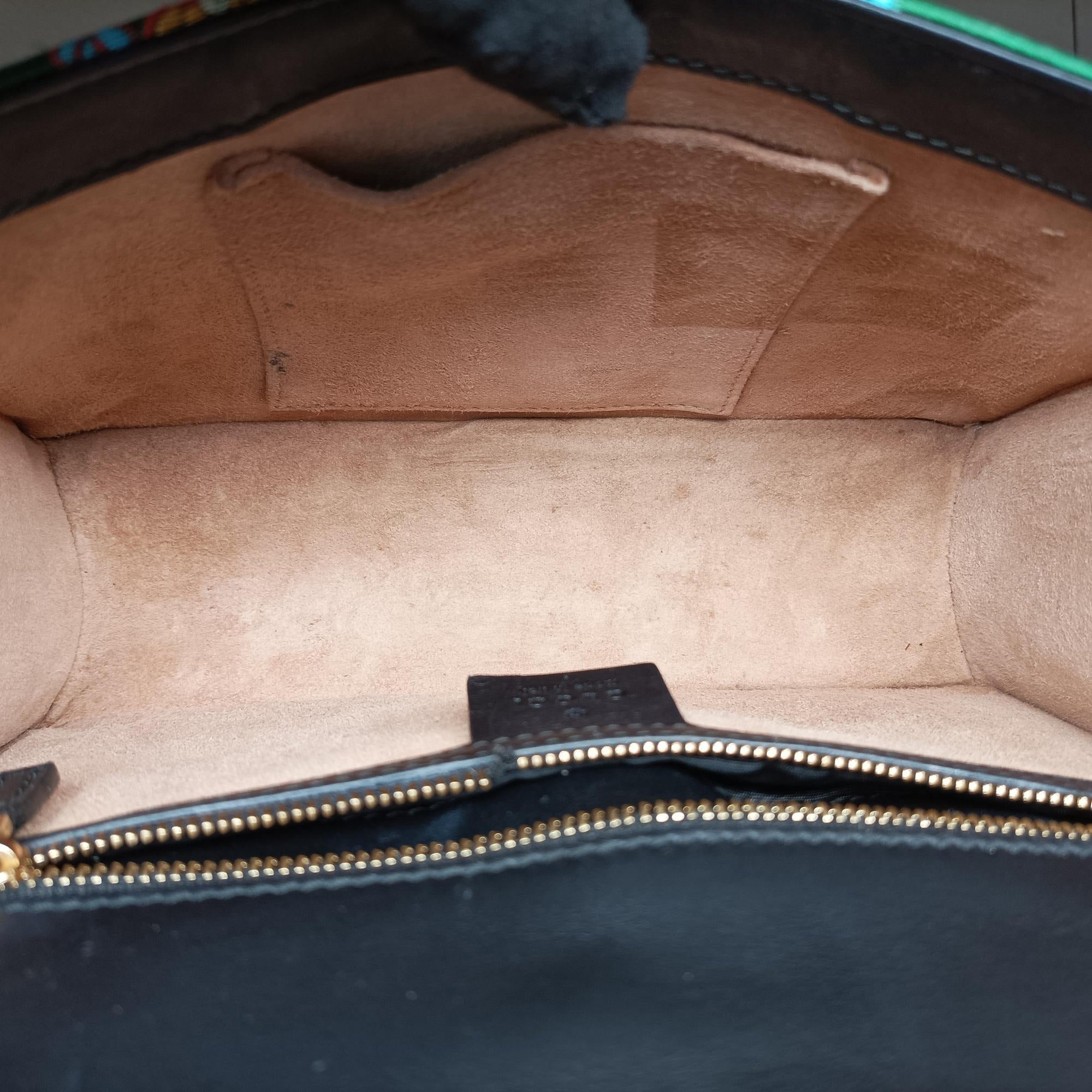 Pre-owned Gucci Sylvie Multicolour silk 421882 shoulderbag | stylenewstar