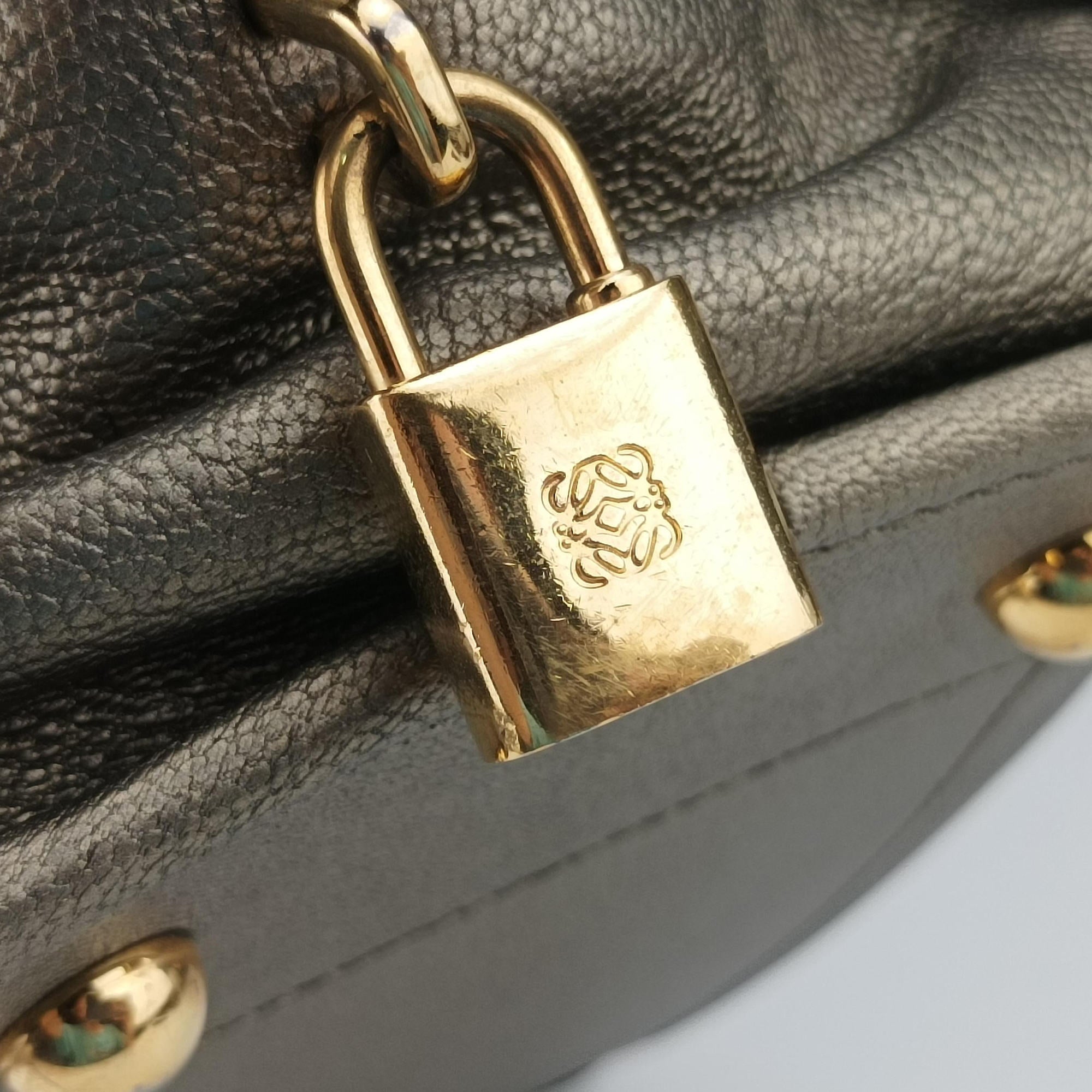 Vintage Loewe Amazona 36 Golden Leather  handbag | stylenewstar