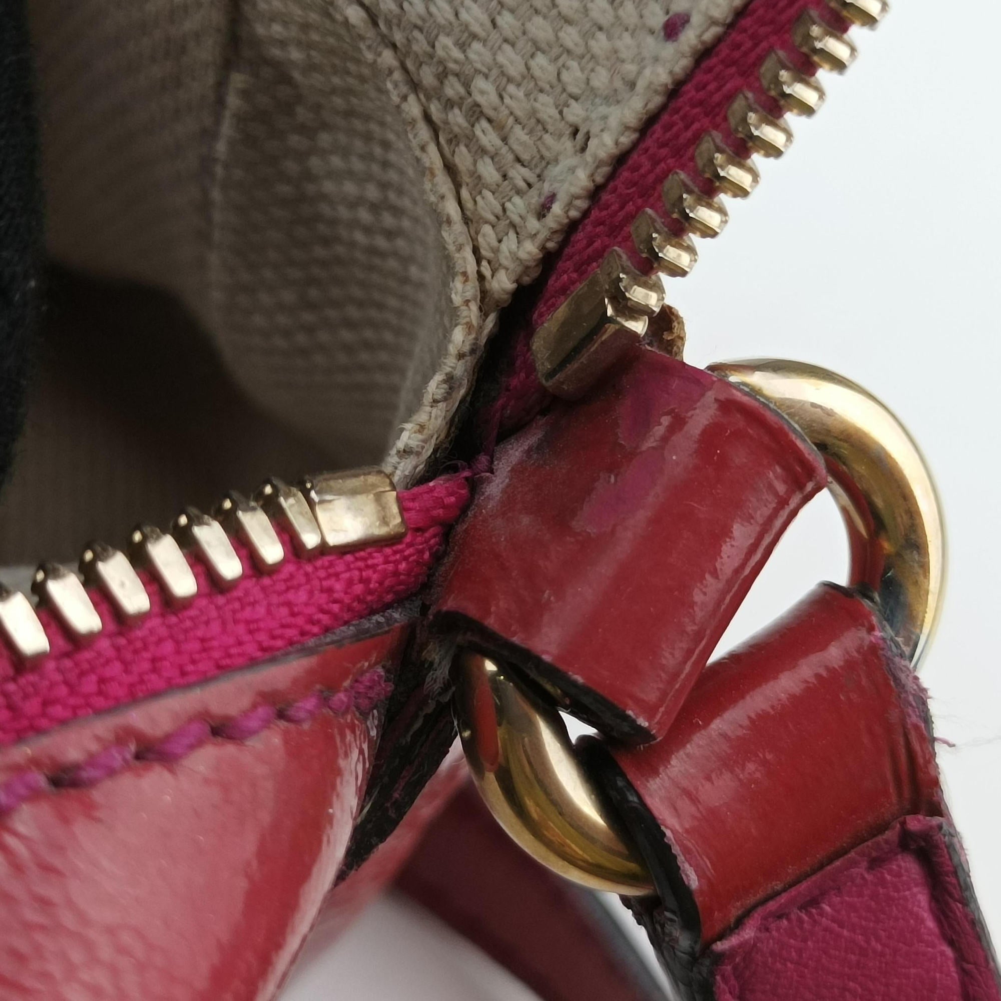 Vintage Gucci Soho Rose Patent Leather 308364 shoulderbag | stylenewstar