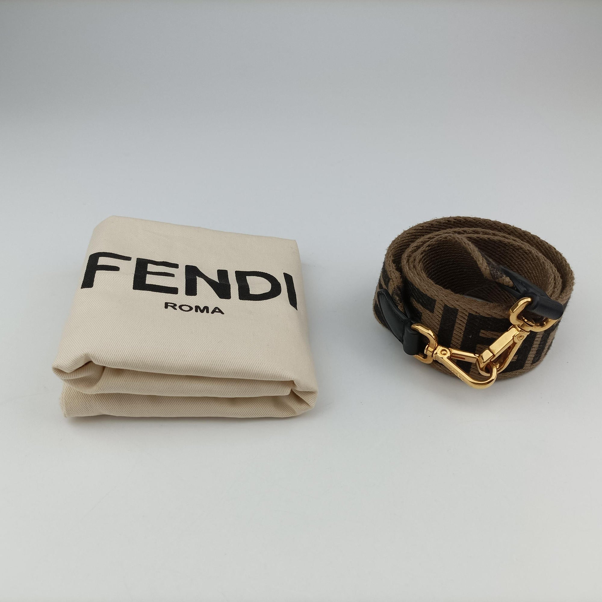 Pre-owned Fendi BAGUETTE Multicolour straw 8BR600 shoulderbag | stylenewstar