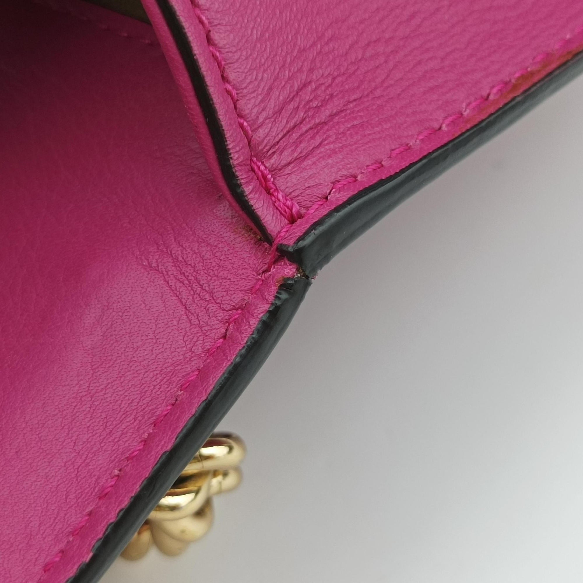 Vintage Gucci Padlock Rose Leather 409487 shoulderbag | stylenewstar