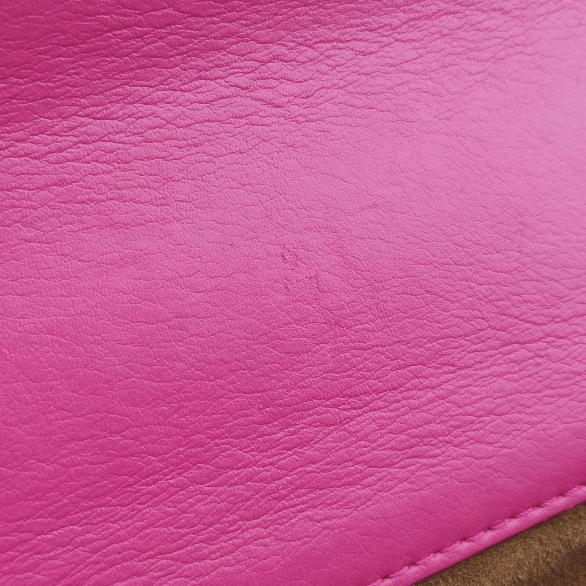 Vintage Gucci Padlock Rose Leather 409487 shoulderbag | stylenewstar