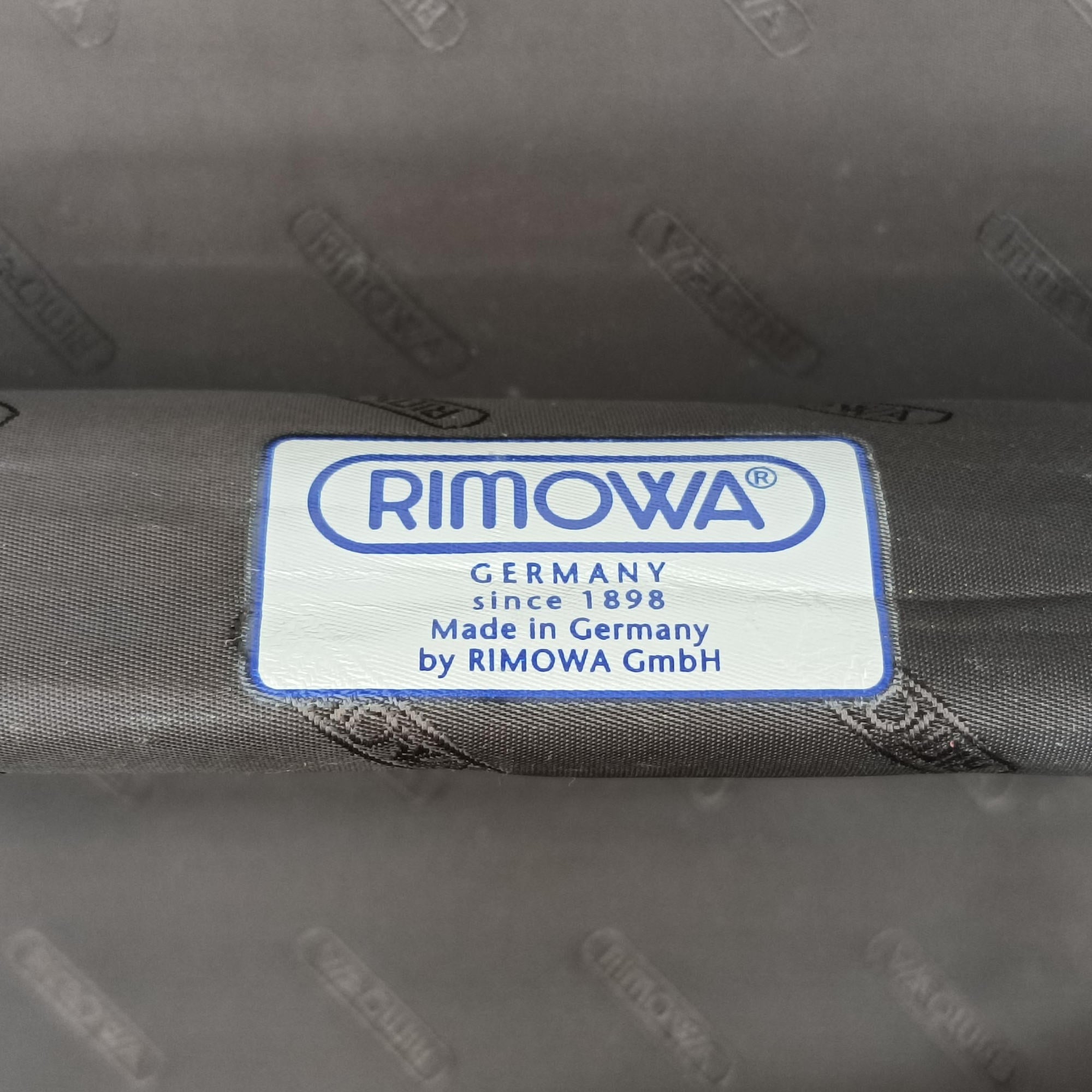 Pre-owned RIMOWA TOPAS Light Gold aluminum  suitcase | stylenewstar