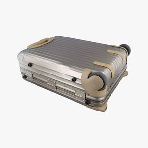 Pre-owned RIMOWA TOPAS Light Gold aluminum  suitcase | stylenewstar