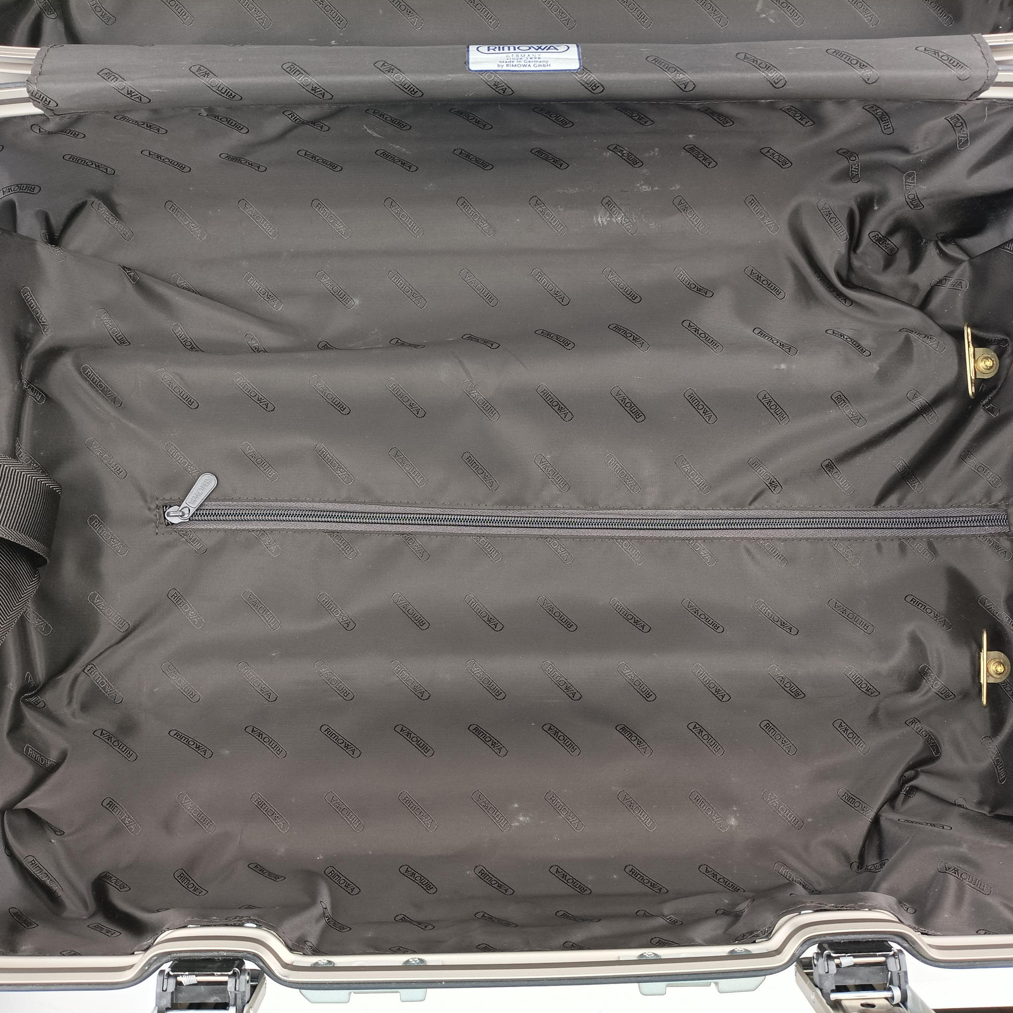 Pre-owned RIMOWA TOPAS Light Gold aluminum  suitcase | stylenewstar