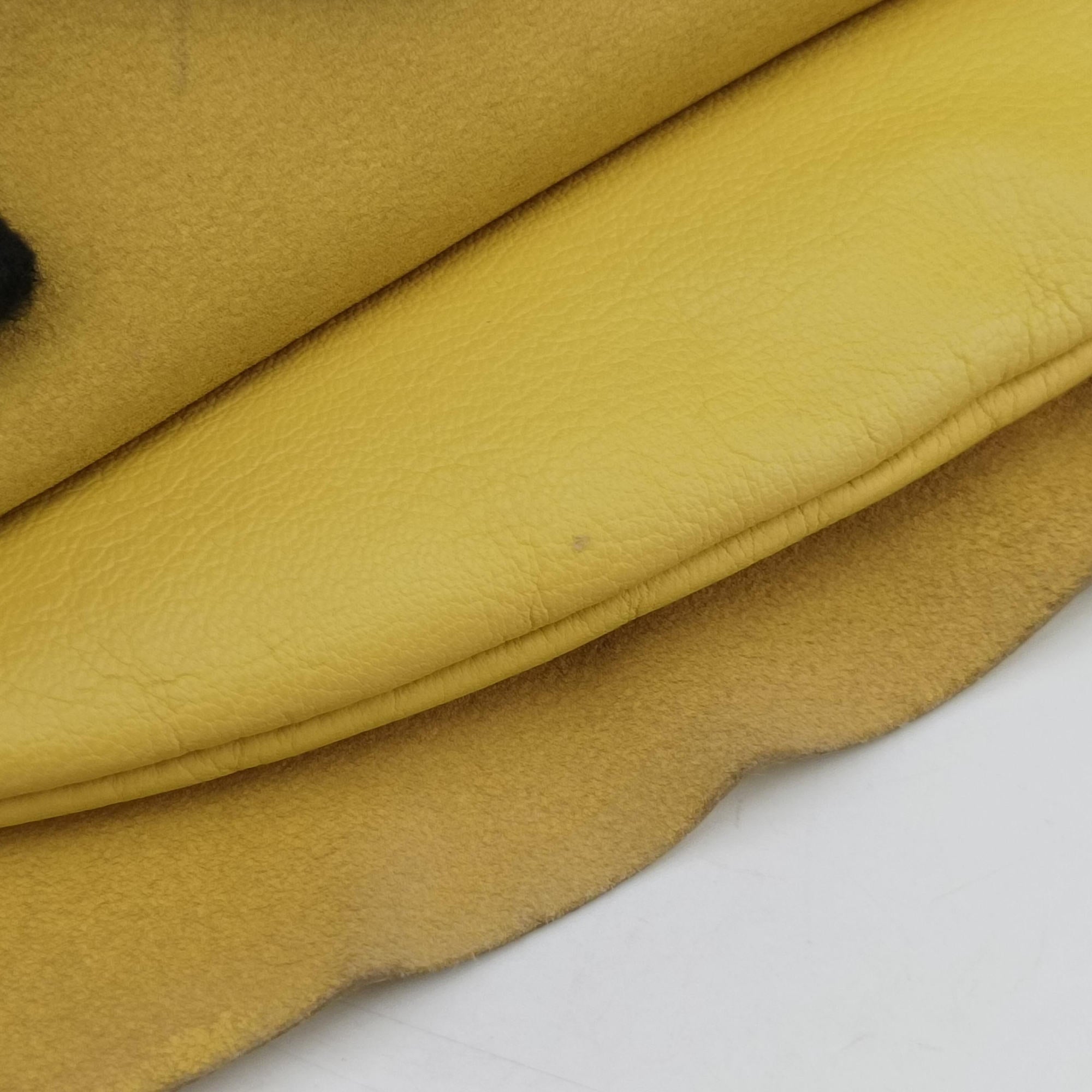 Vintage Yves Saint Laurent Mombasa Yellow Leather 122244 shoulderbag | stylenewstar