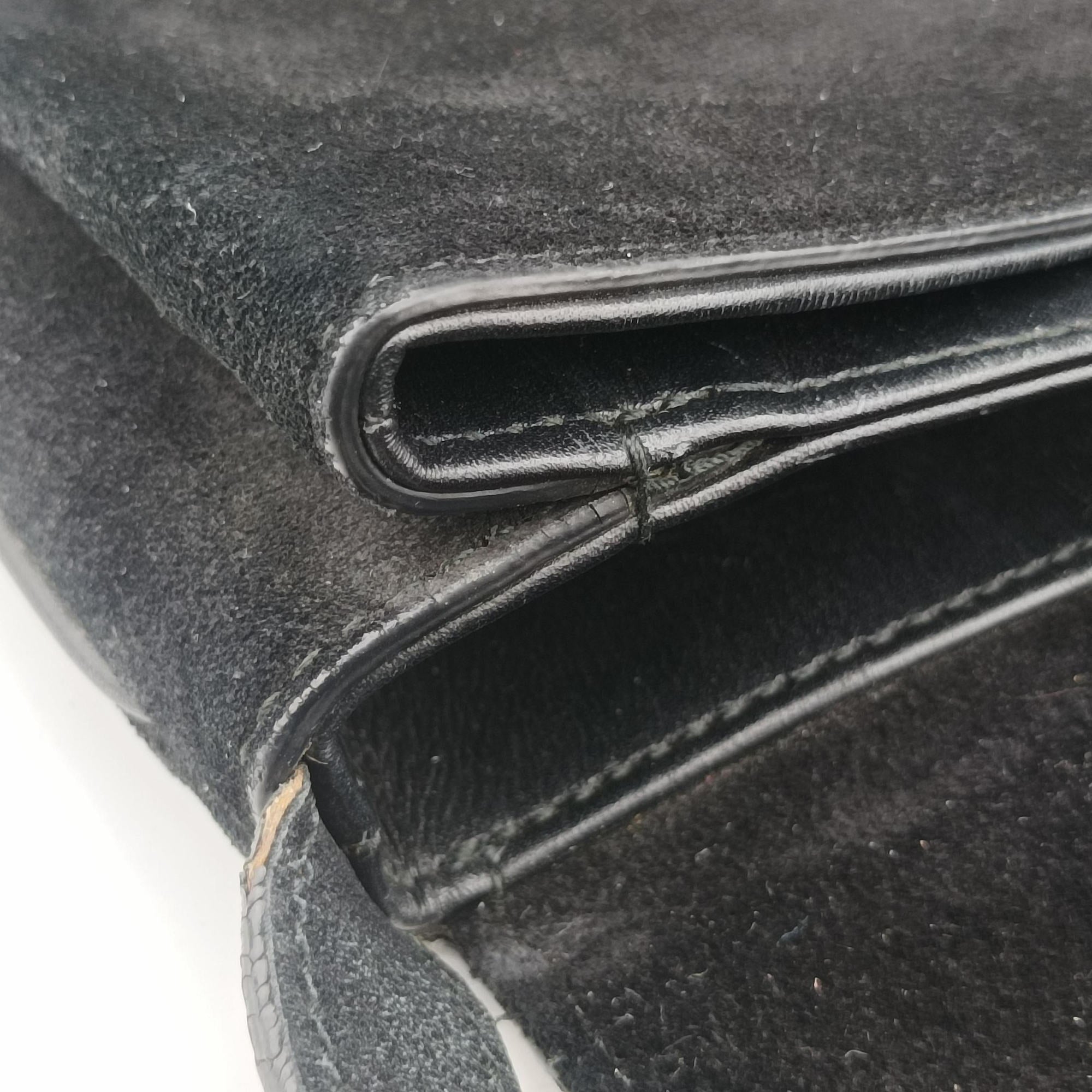 Pre-owned Gucci Arli Black Suede×leather 550126 shoulderbag | stylenewstar
