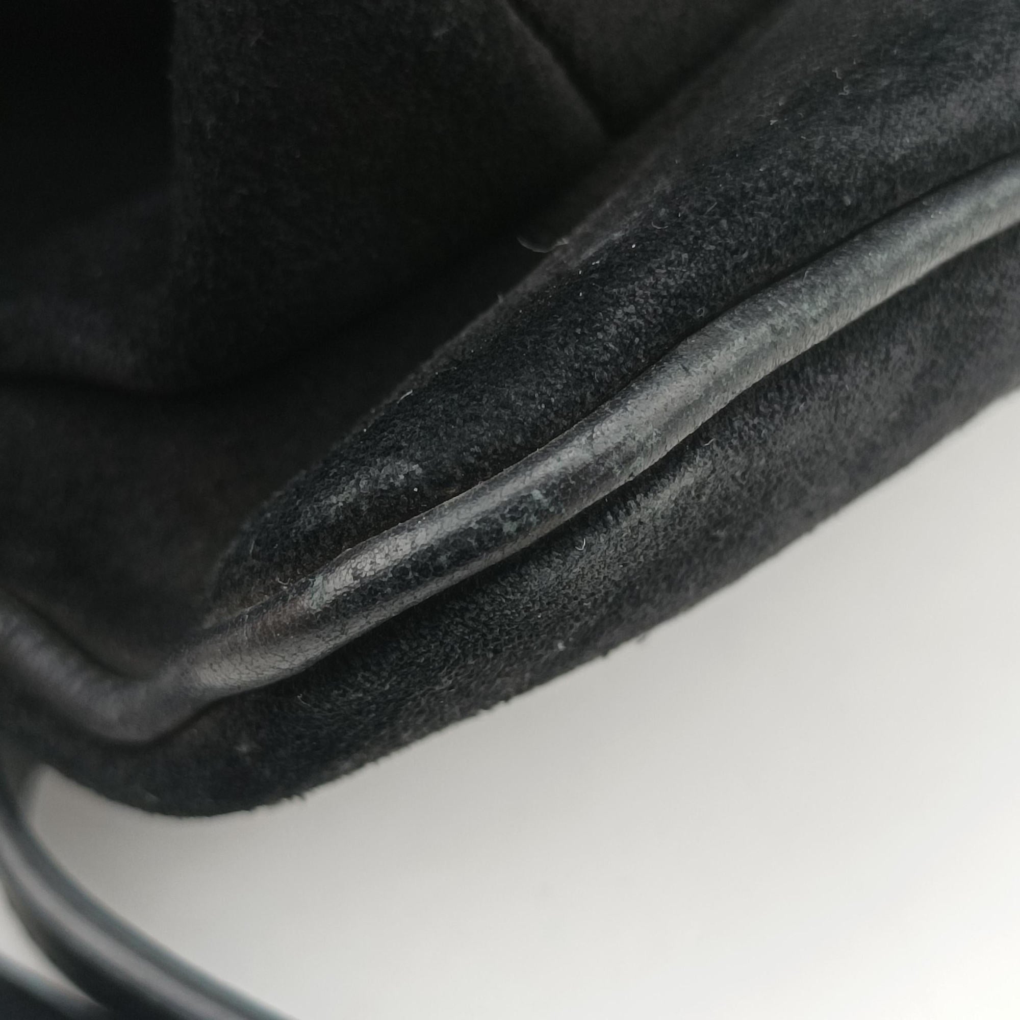 Pre-owned Gucci Arli Black Suede×leather 550126 shoulderbag | stylenewstar