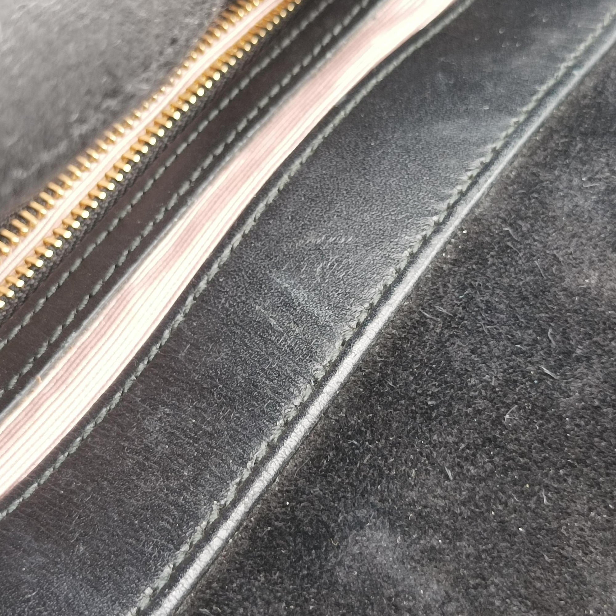Pre-owned Gucci Arli Black Suede×leather 550126 shoulderbag | stylenewstar