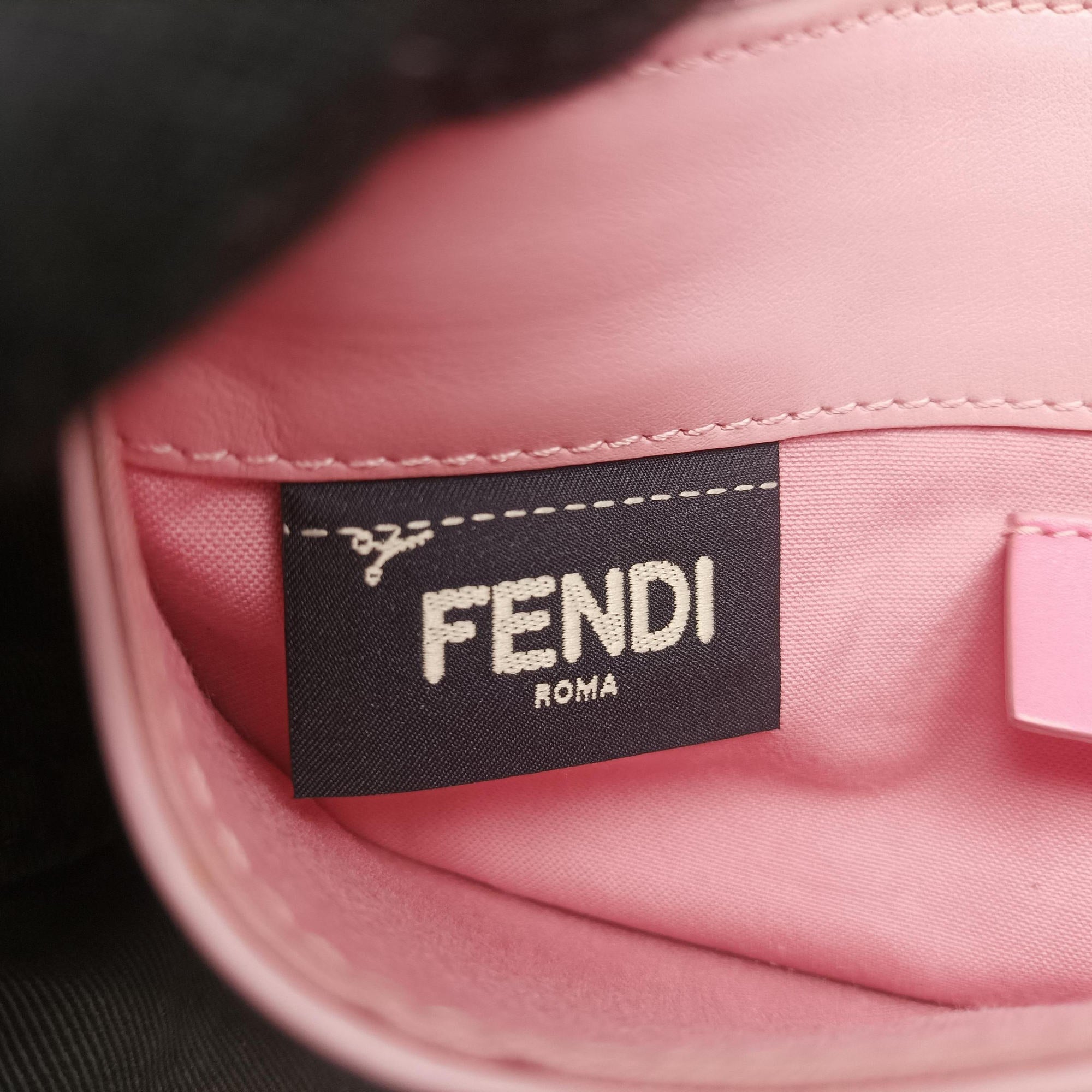 Pre-owned Fendi Monster Eyes Continental pink×Multicolour Leather 8M0346 shoulderbag | stylenewstar