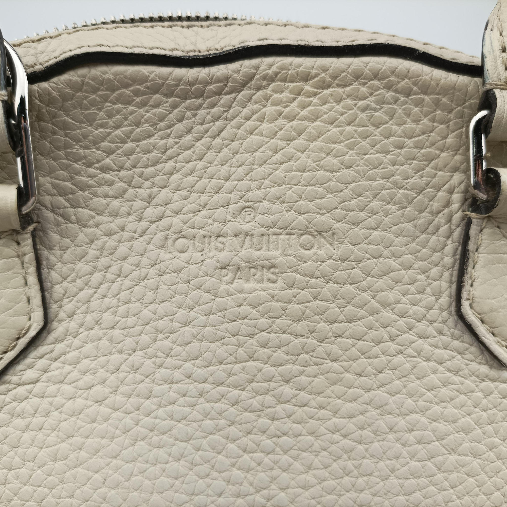 Vintage Louis Vuitton Parnassea Alma Blanc Casse Taurillon Leather M48878 shoulderbag | stylenewstar