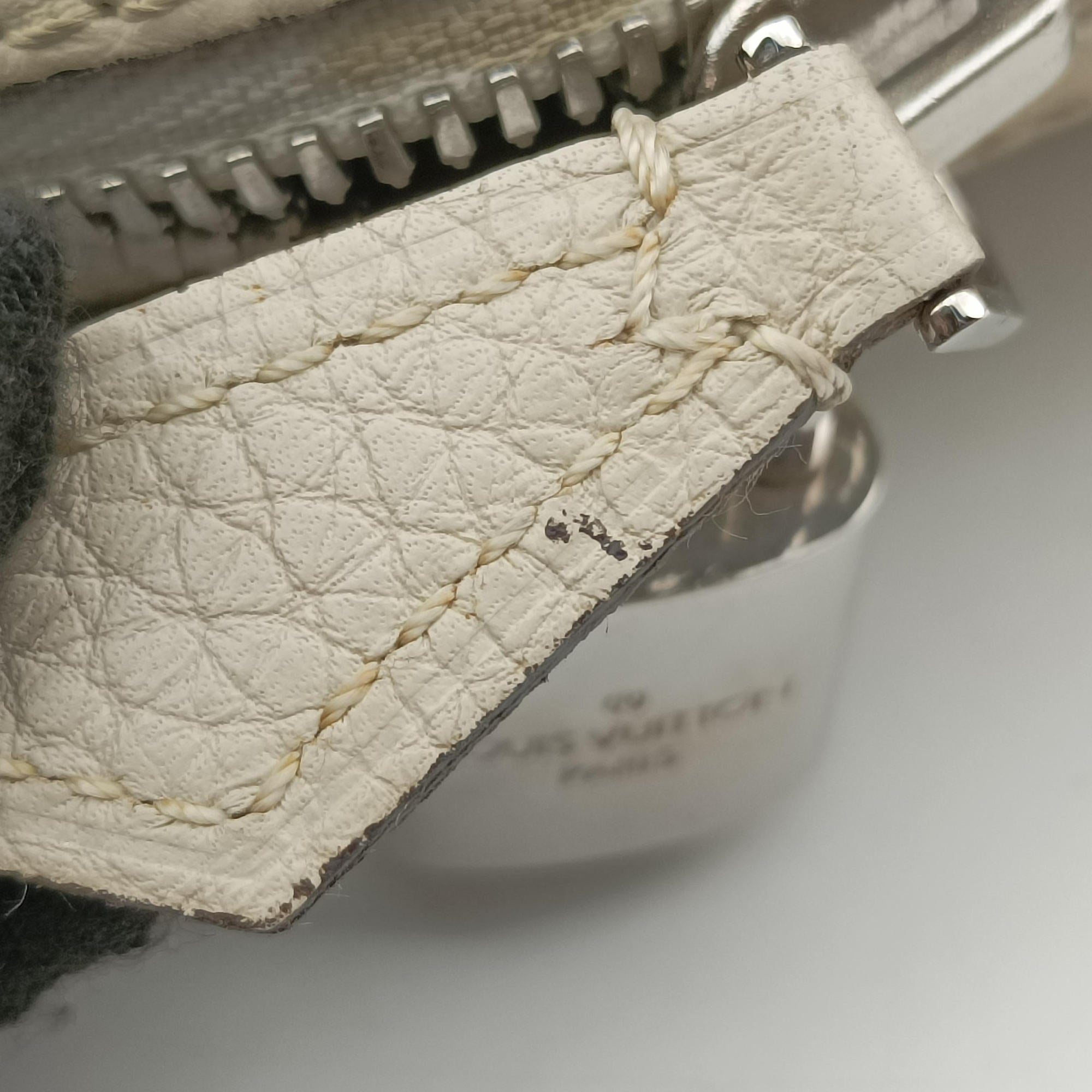 Vintage Louis Vuitton Parnassea Alma Blanc Casse Taurillon Leather M48878 shoulderbag | stylenewstar