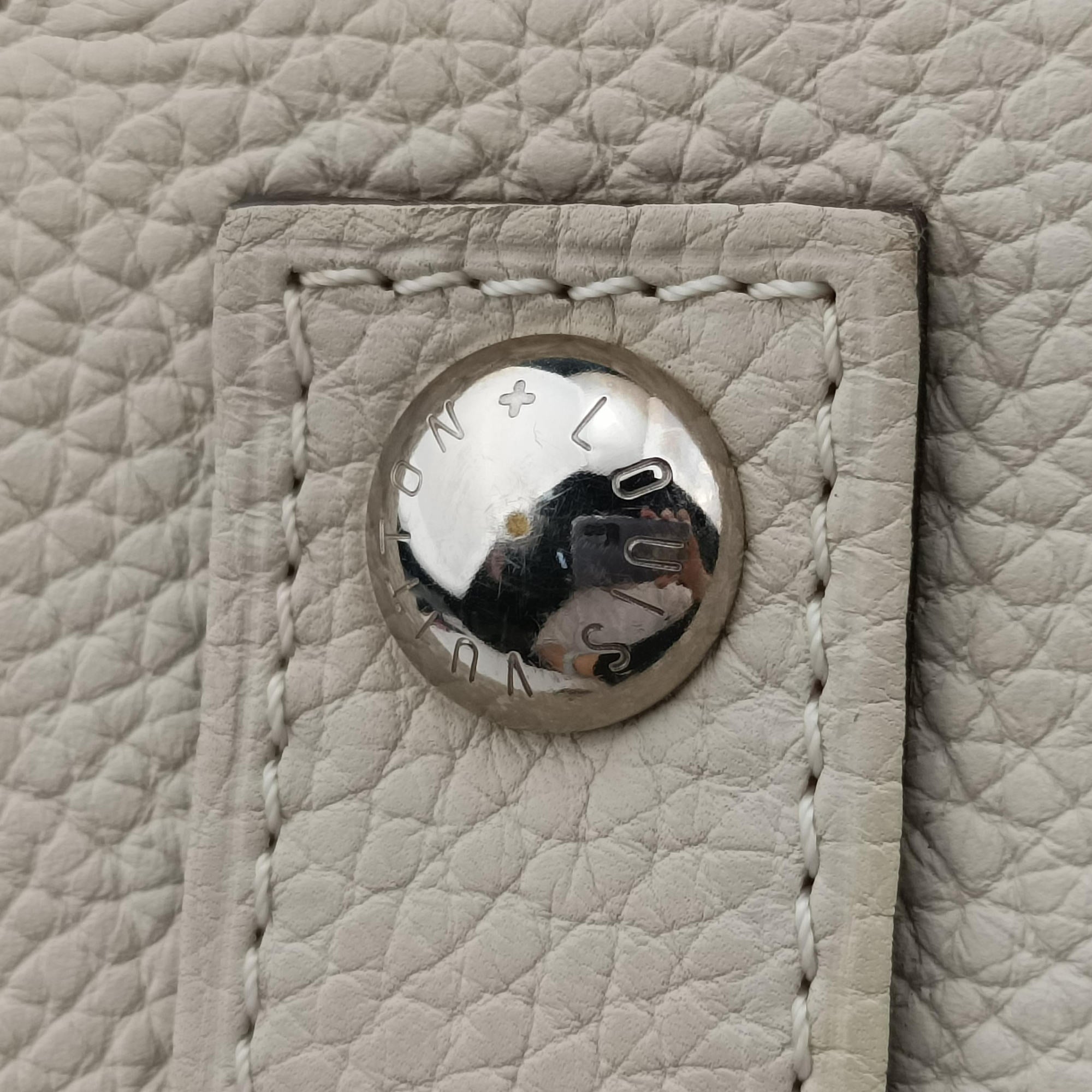 Vintage Louis Vuitton Parnassea Alma Blanc Casse Taurillon Leather M48878 shoulderbag | stylenewstar