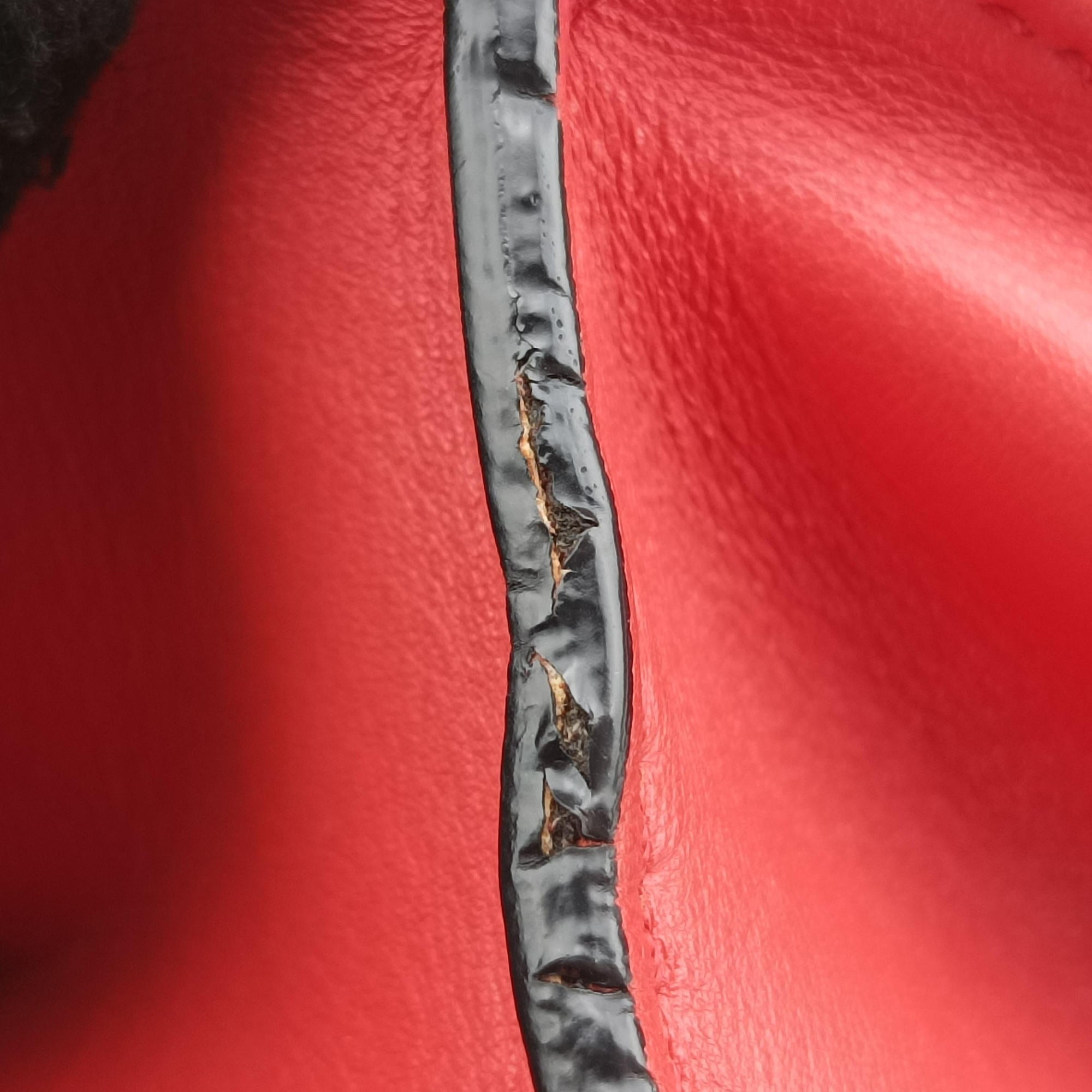 Pre-owned Valentino Rockstud Glam Lock Red Leather  shoulderbag | stylenewstar