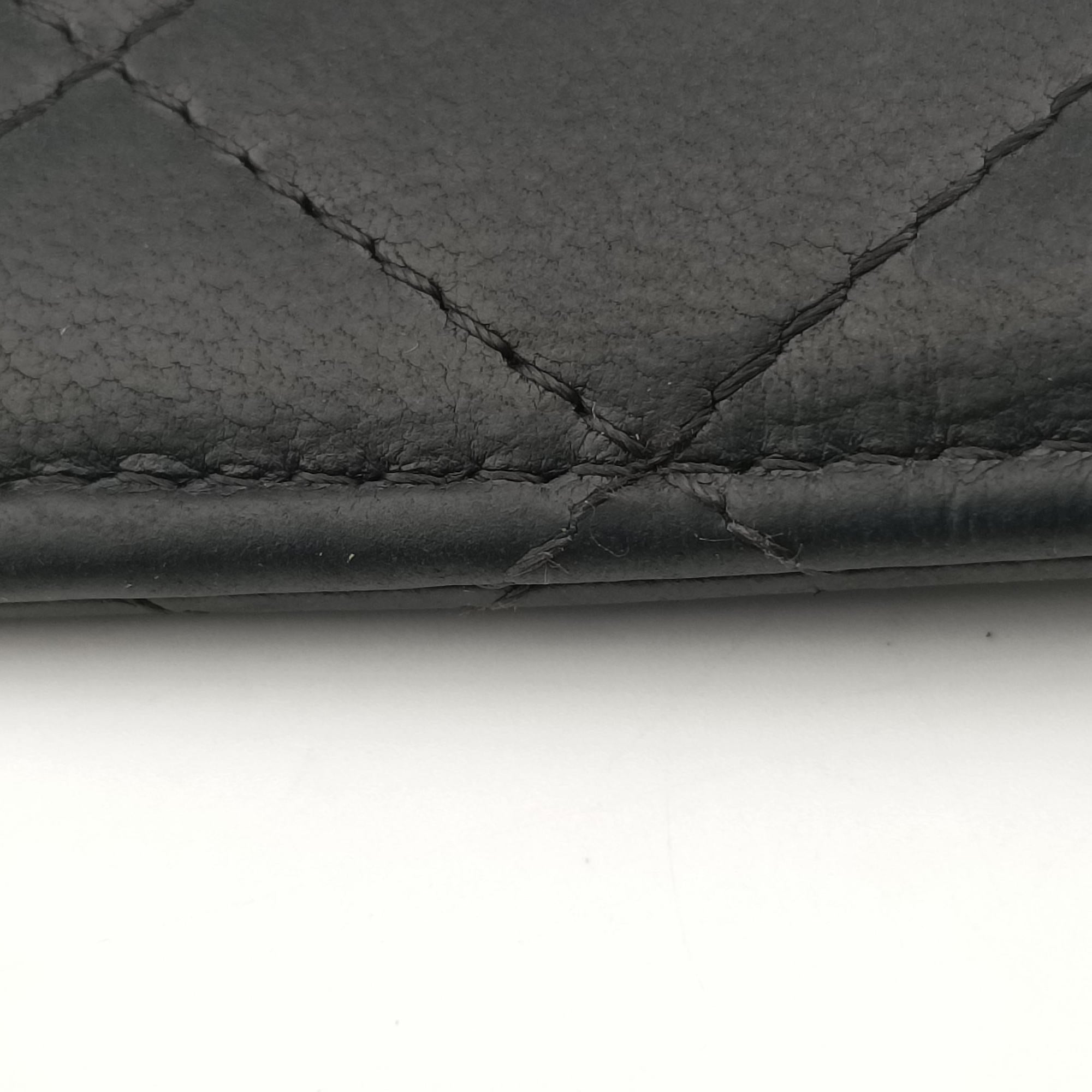 Pre-owned Chanel CC Logo Matelasse Card Case Black lambskin AP0711 shoulderbag | stylenewstar