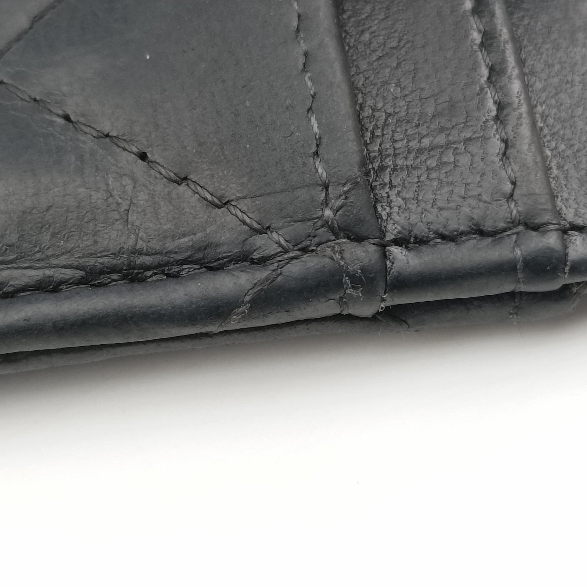 Pre-owned Chanel CC Logo Matelasse Card Case Black lambskin AP0711 shoulderbag | stylenewstar
