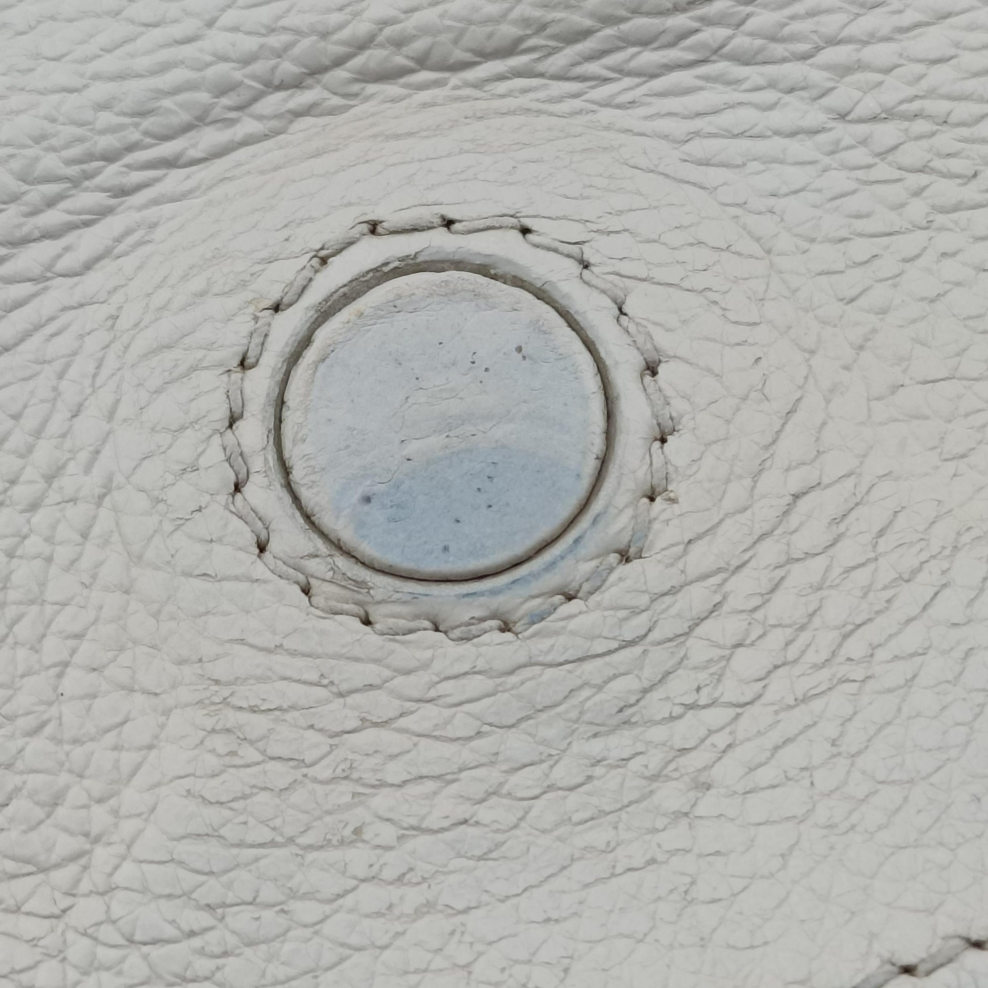 Vintage Prada Etiquette White Leather 1BD082 shoulderbag | stylenewstar