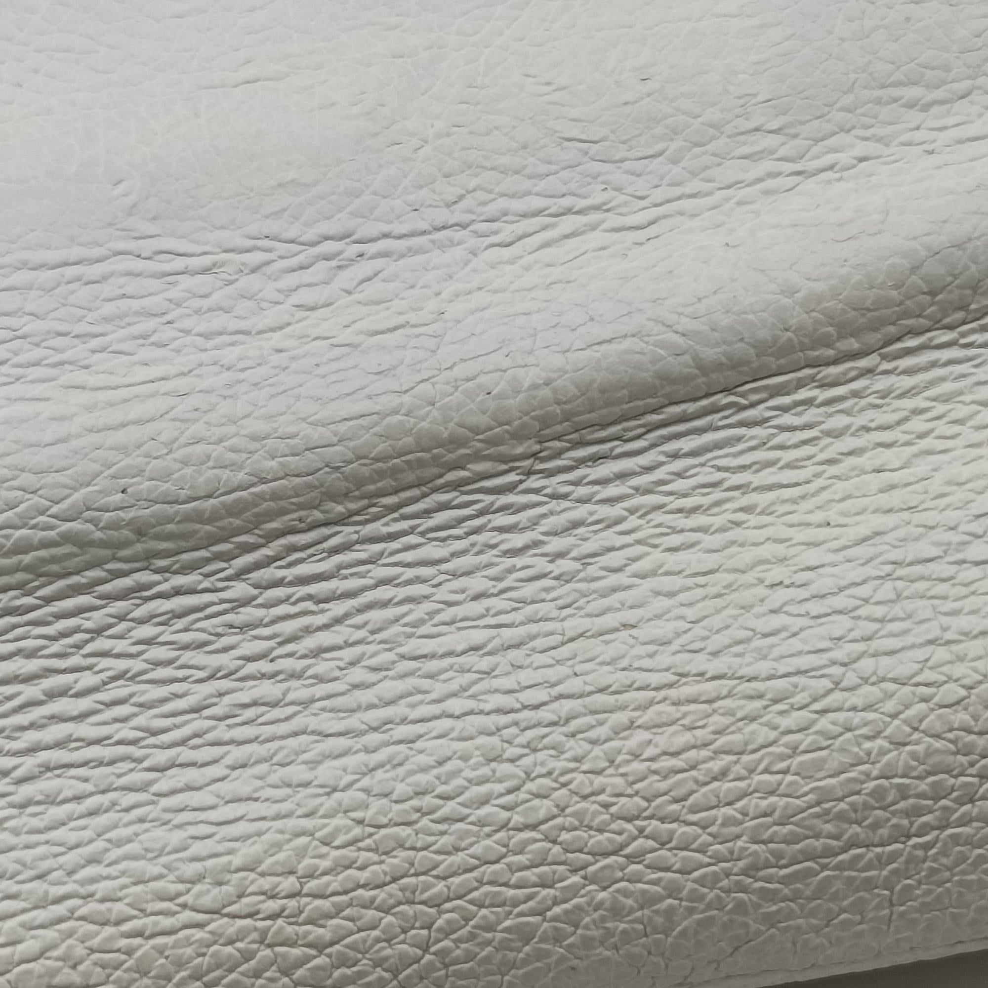 Vintage Prada Etiquette White Leather 1BD082 shoulderbag | stylenewstar