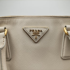 Vintage Prada Galleria White SAFFIANO Leather BN1801 shoulderbag | stylenewstar