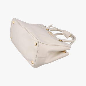 Vintage Prada Galleria White SAFFIANO Leather BN1801 shoulderbag | stylenewstar