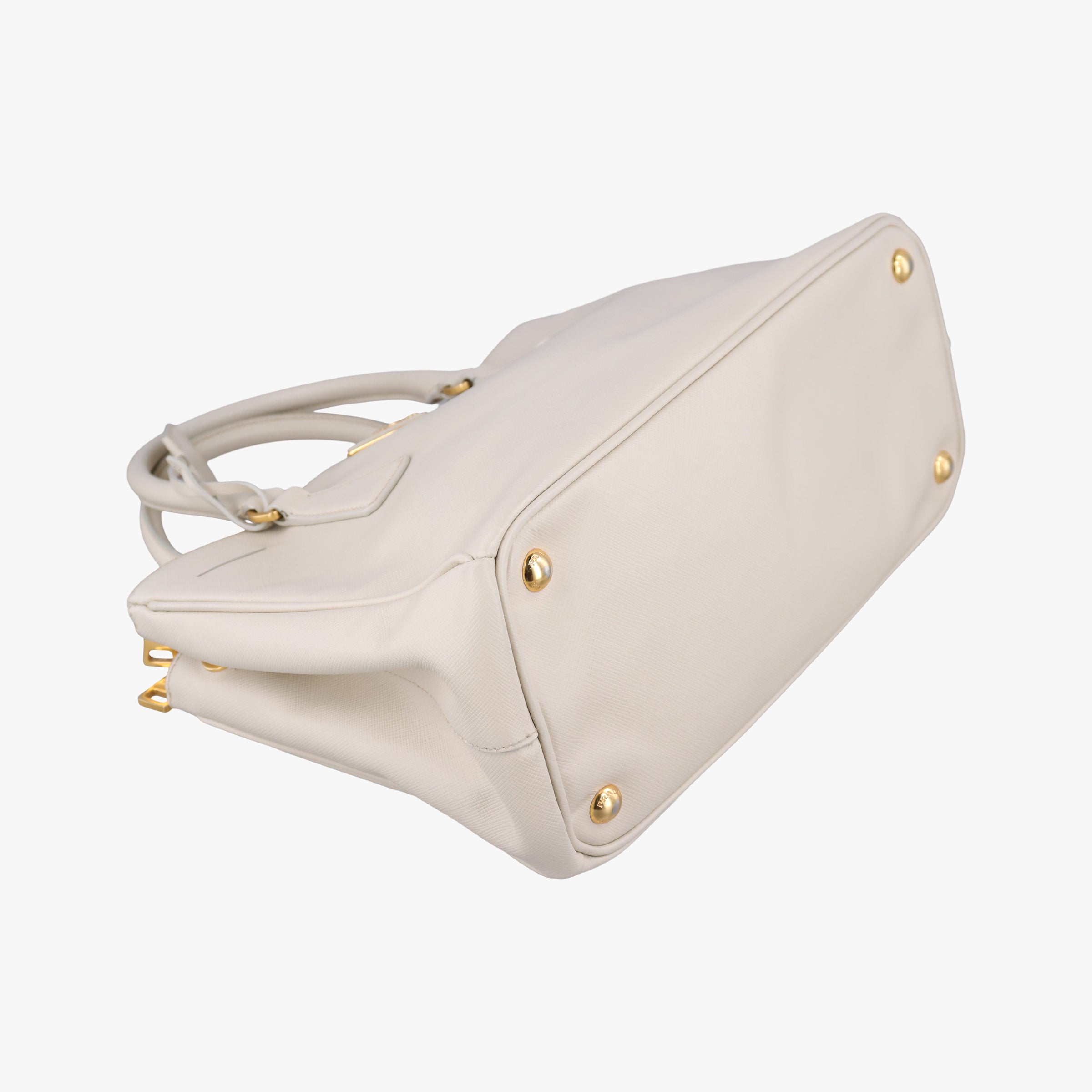 Vintage Prada Galleria White SAFFIANO Leather BN1801 shoulderbag | stylenewstar