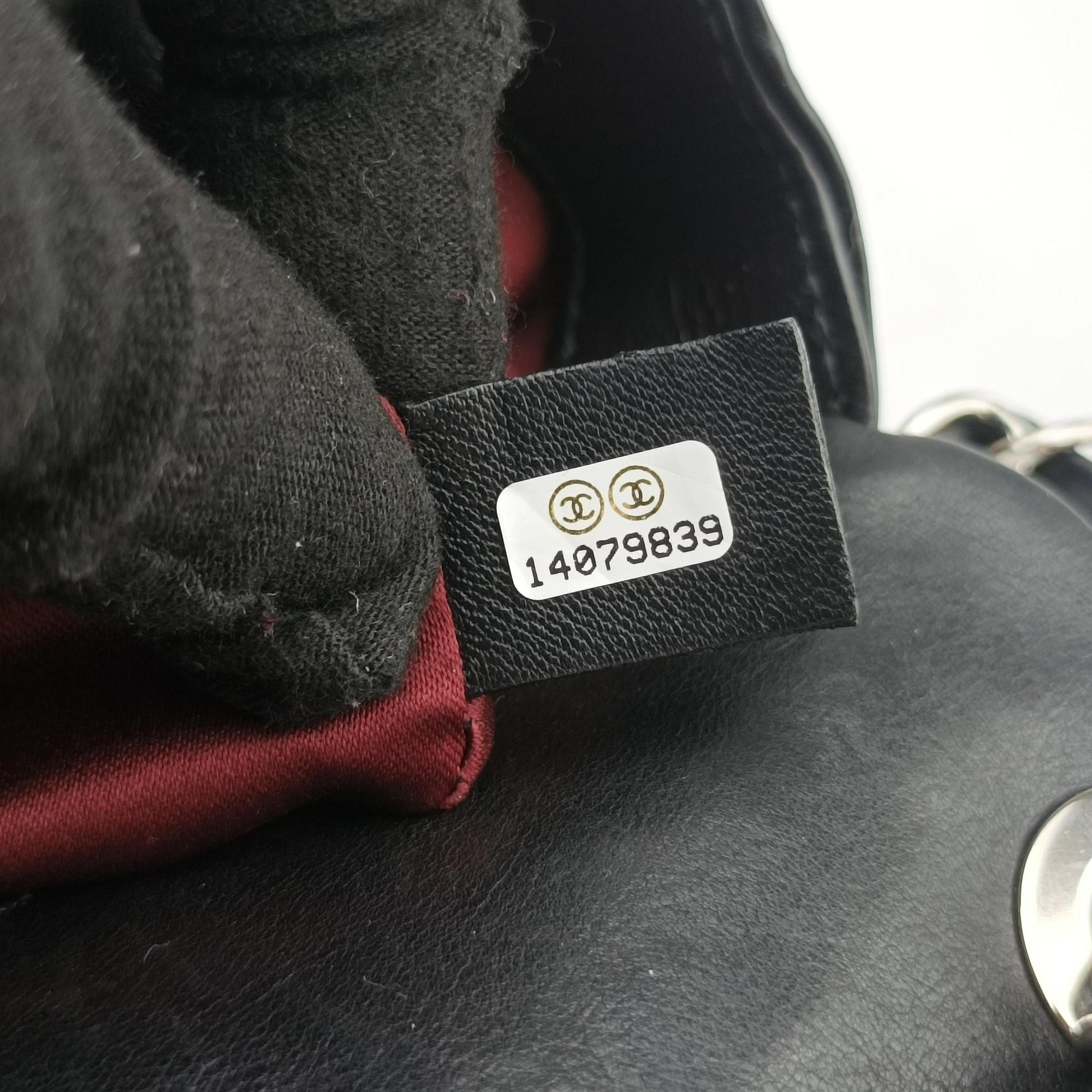 Vintage Chanel Matelasse coco mark Black lambskin A49756 shoulderbag | stylenewstar