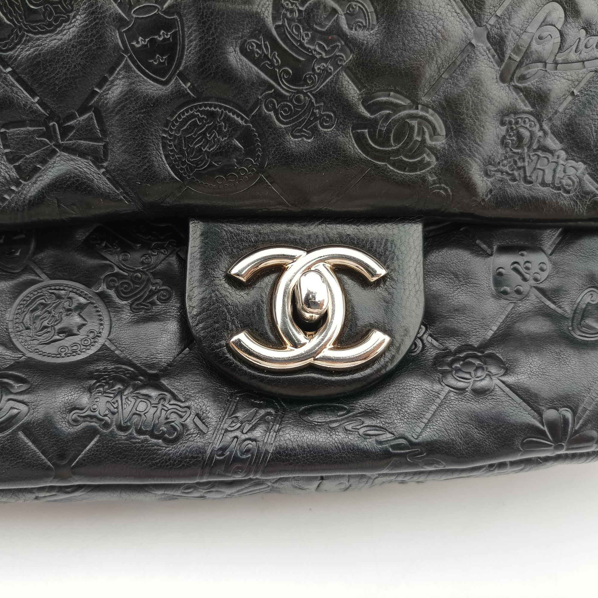 Vintage Chanel Matelasse coco mark Black lambskin A49756 shoulderbag | stylenewstar