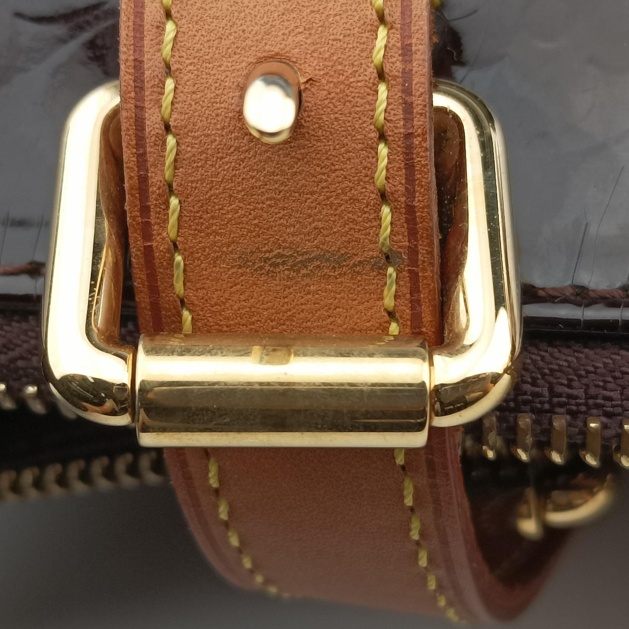 Vintage Louis Vuitton Rosewood Avenue Amaranth Vernis M93510 shoulderbag | stylenewstar