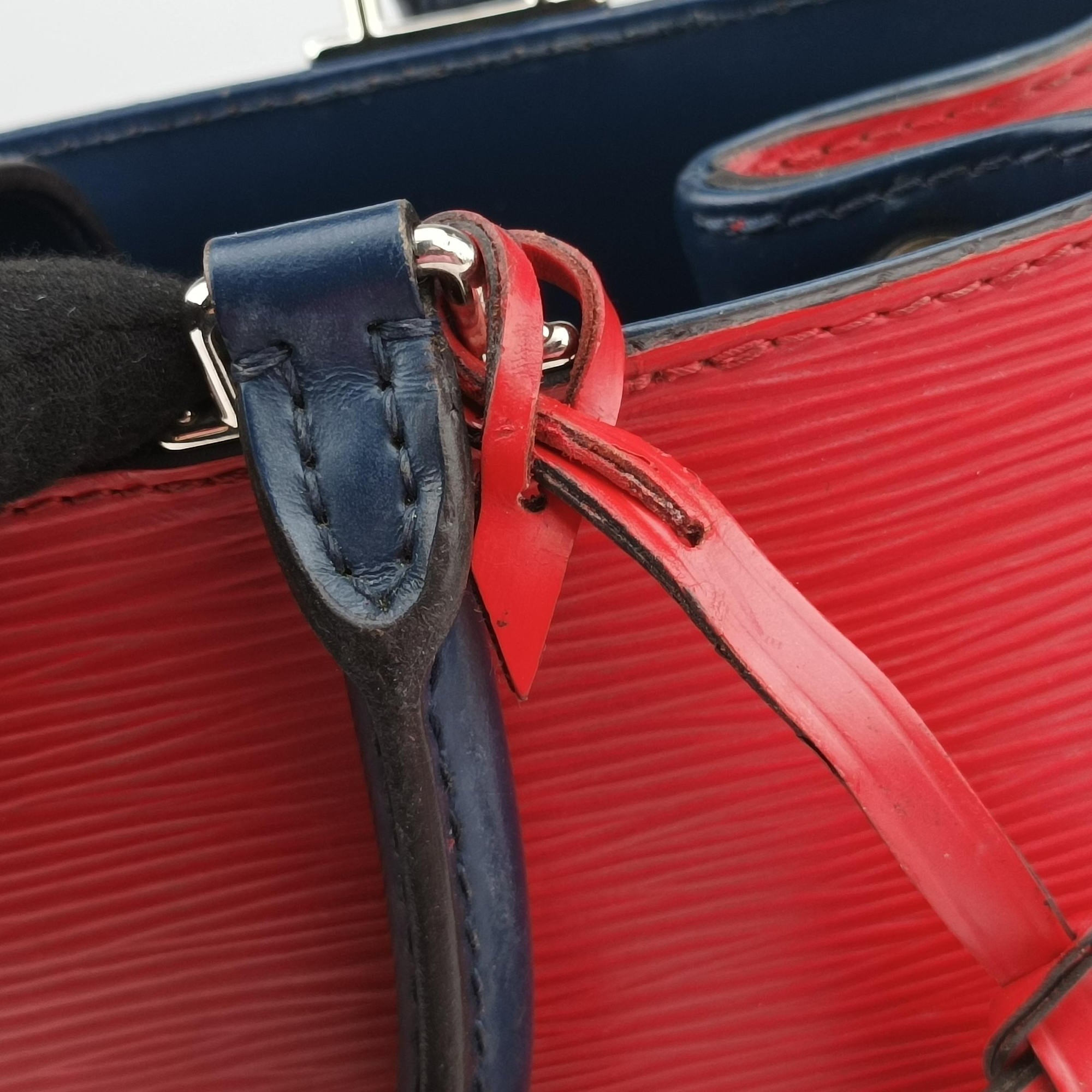 Pre-owned Louis Vuitton Kleber PM Red×Blue epi M51333 shoulderbag | stylenewstar