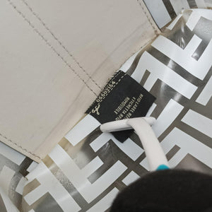 Pre-owned Fendi Runaway Shopper White PVC coated canvas 8BH360 shoulderbag | stylenewstar