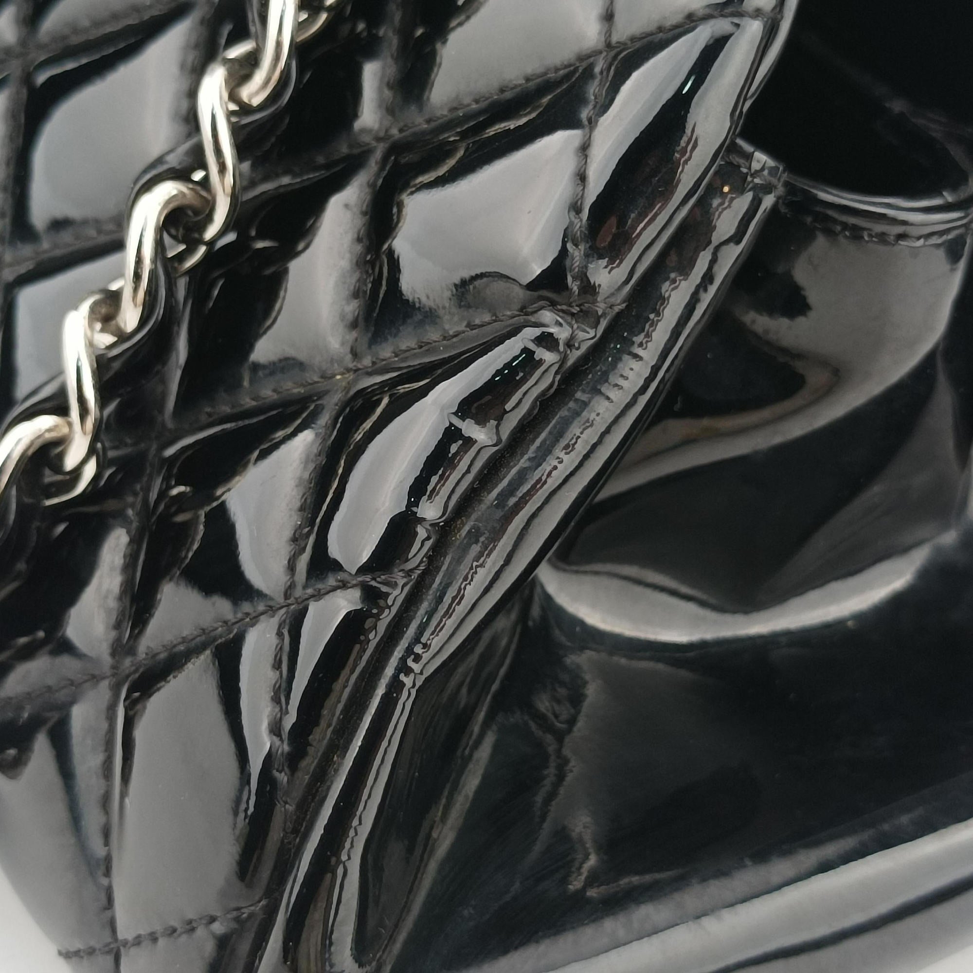 Secondhand Chanel Mademoiselle Bowling Black Patent leather A50557 shoulderbag | stylenewstar
