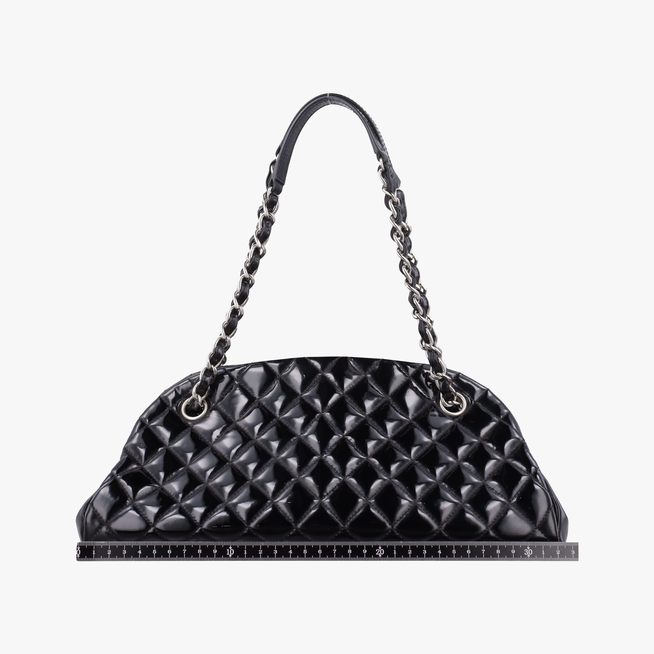 Secondhand Chanel Mademoiselle Bowling Black Patent leather A50557 shoulderbag | stylenewstar