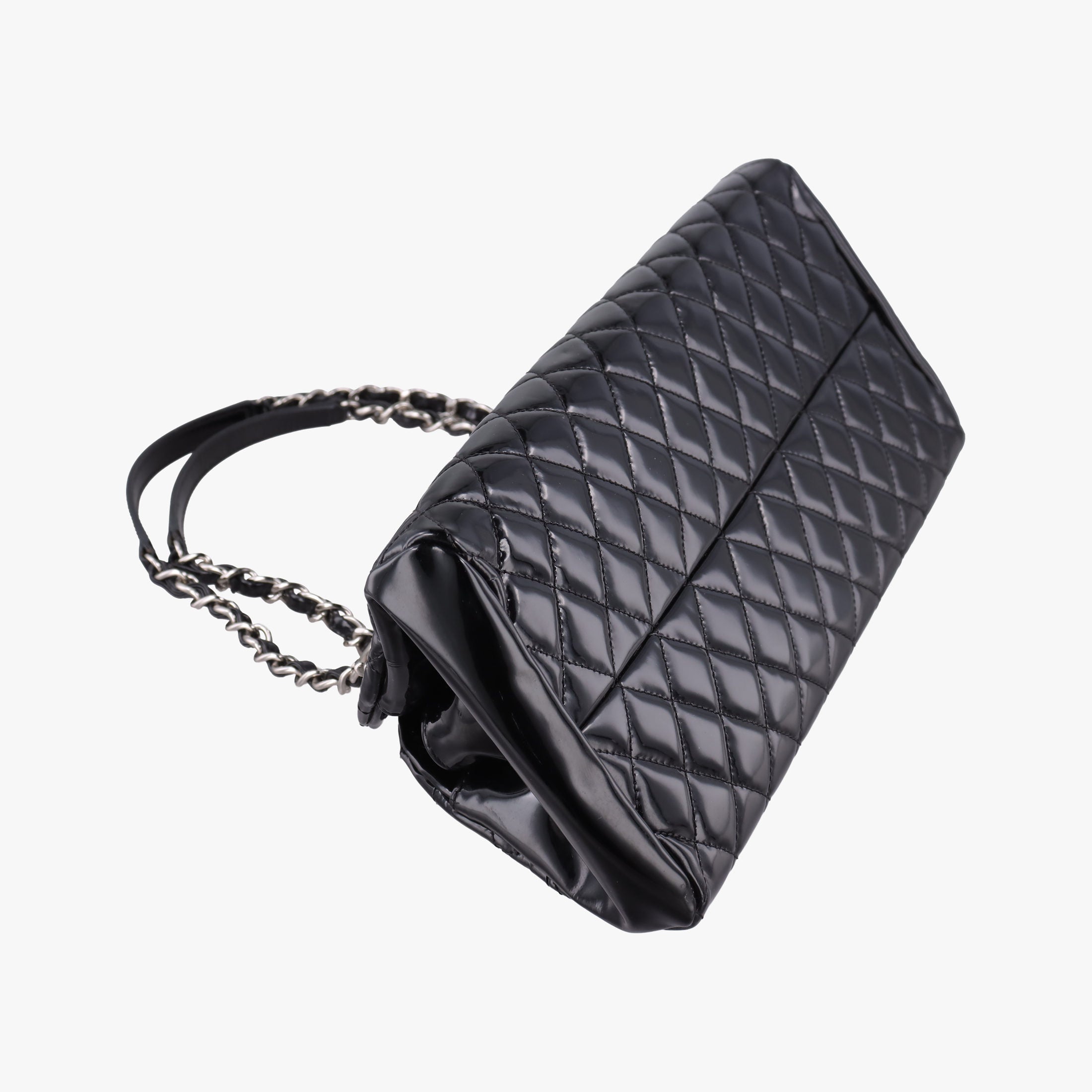 Secondhand Chanel Mademoiselle Bowling Black Patent leather A50557 shoulderbag | stylenewstar