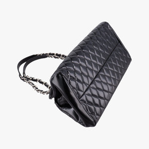 Secondhand Chanel Mademoiselle Bowling Black Patent leather A50557 shoulderbag | stylenewstar