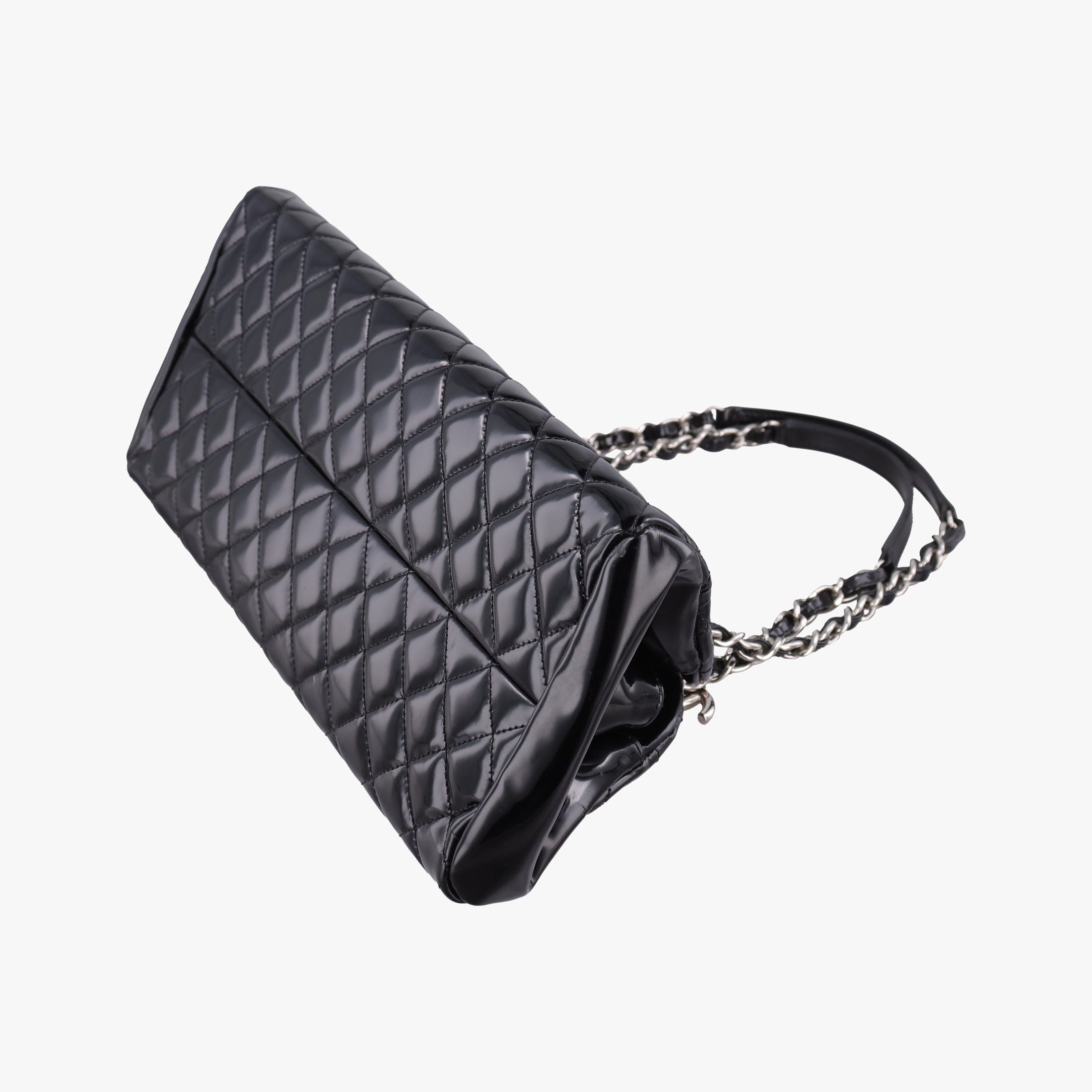 Secondhand Chanel Mademoiselle Bowling Black Patent leather A50557 shoulderbag | stylenewstar