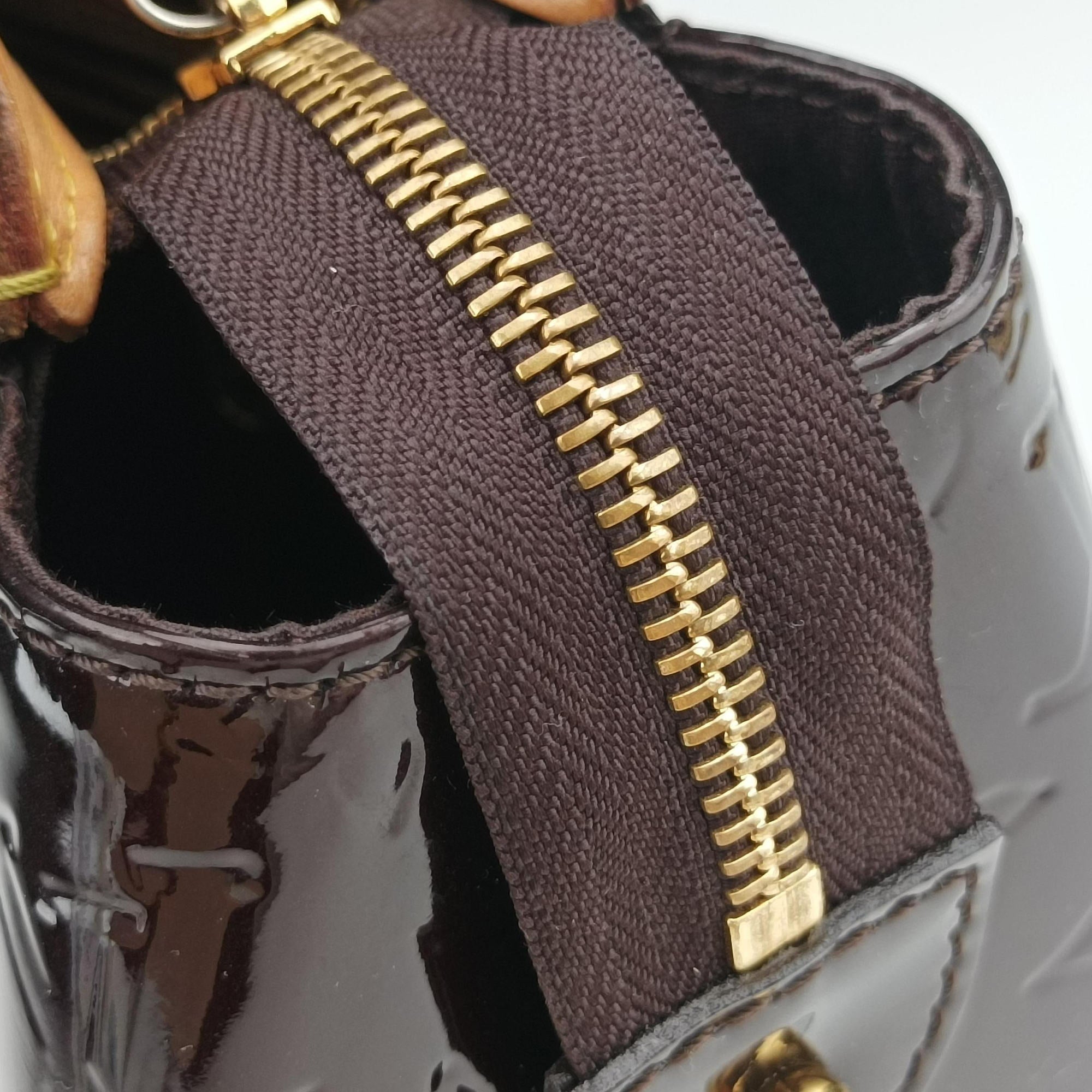 Pre-owned Louis Vuitton Brea MM ROUGE FAUVISTE Vernis M91690 shoulderbag | stylenewstar