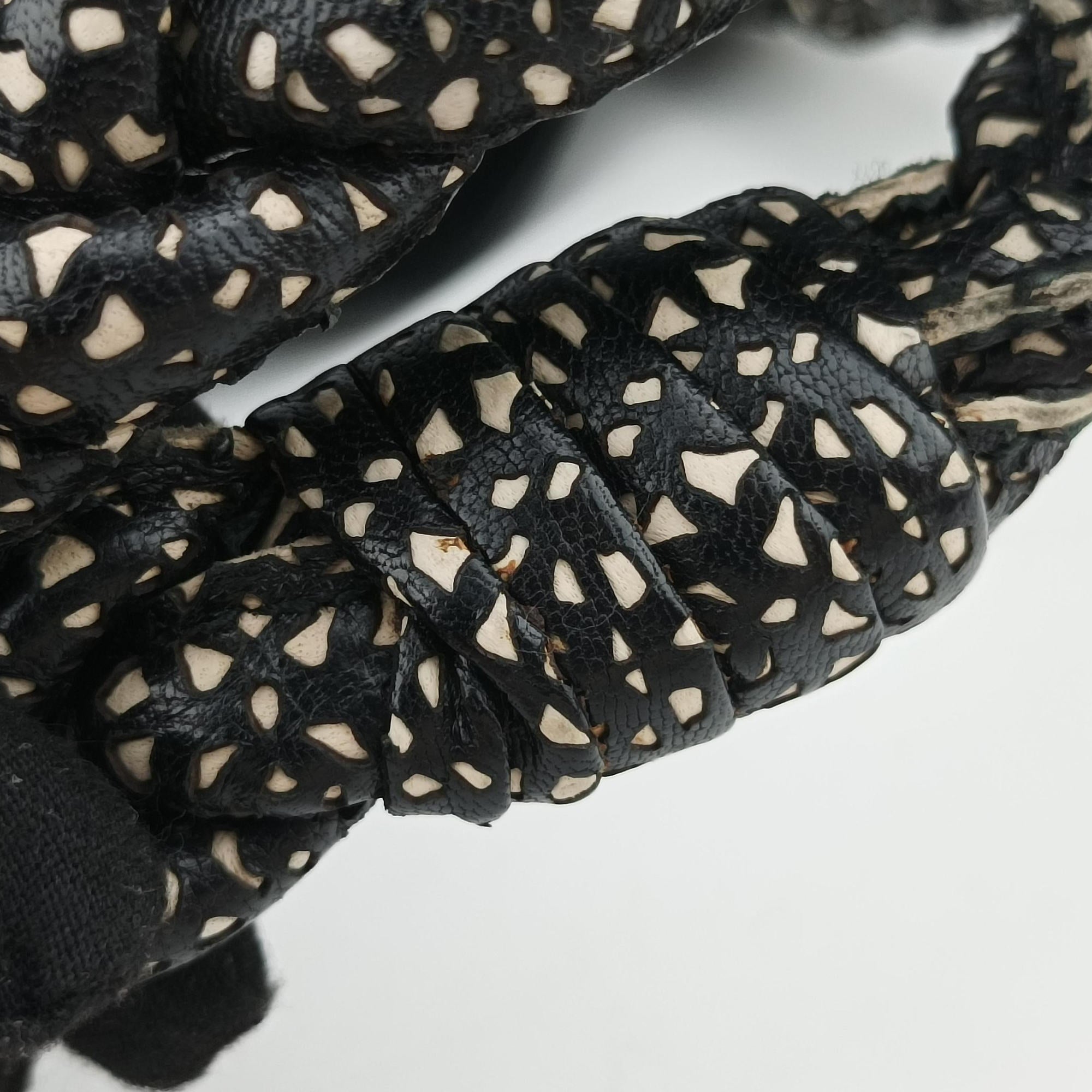 Vintage Bottega Veneta Laser-cut Floral Applique Limited Edition Black Leather  handbag | stylenewstar