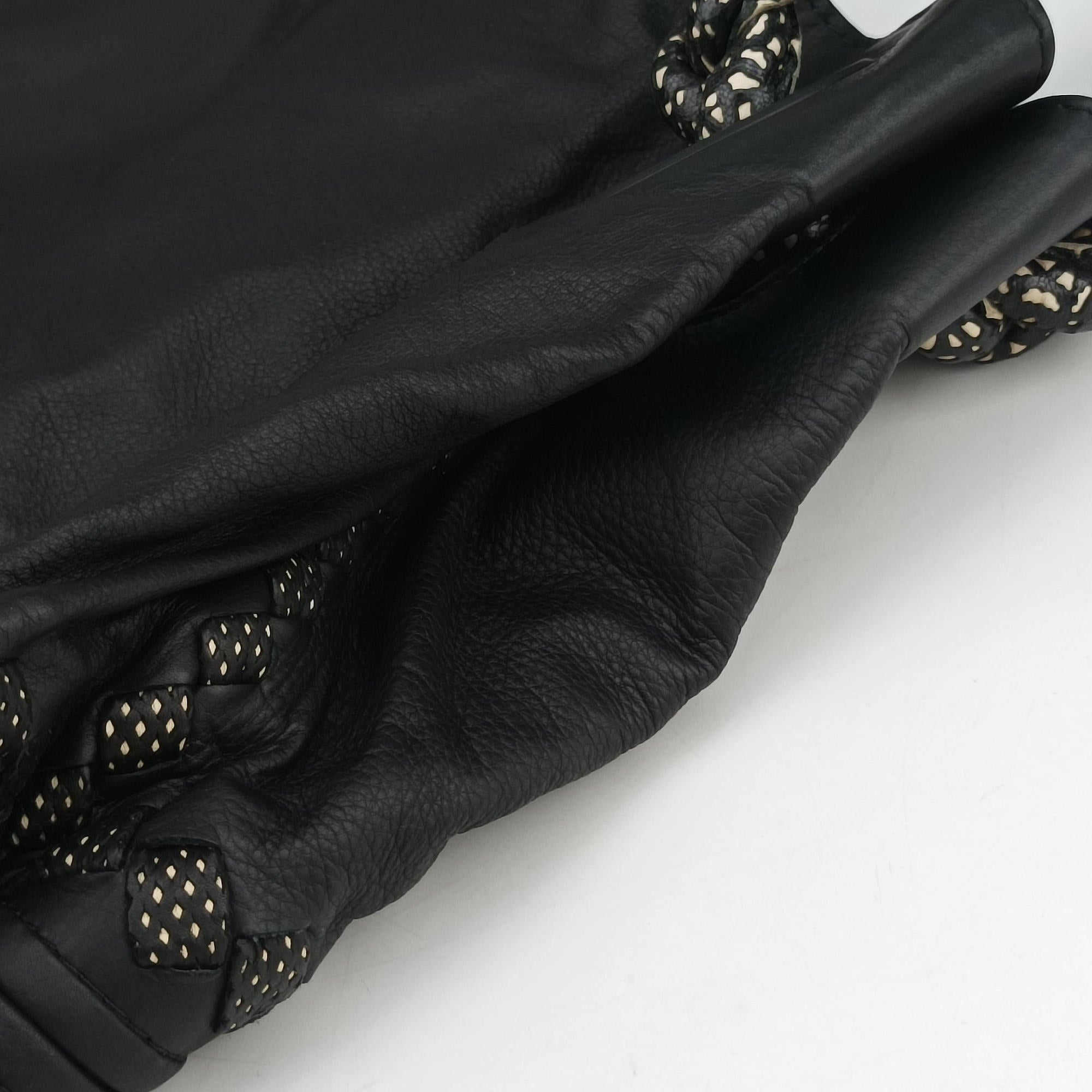 Vintage Bottega Veneta Laser-cut Floral Applique Limited Edition Black Leather  handbag | stylenewstar