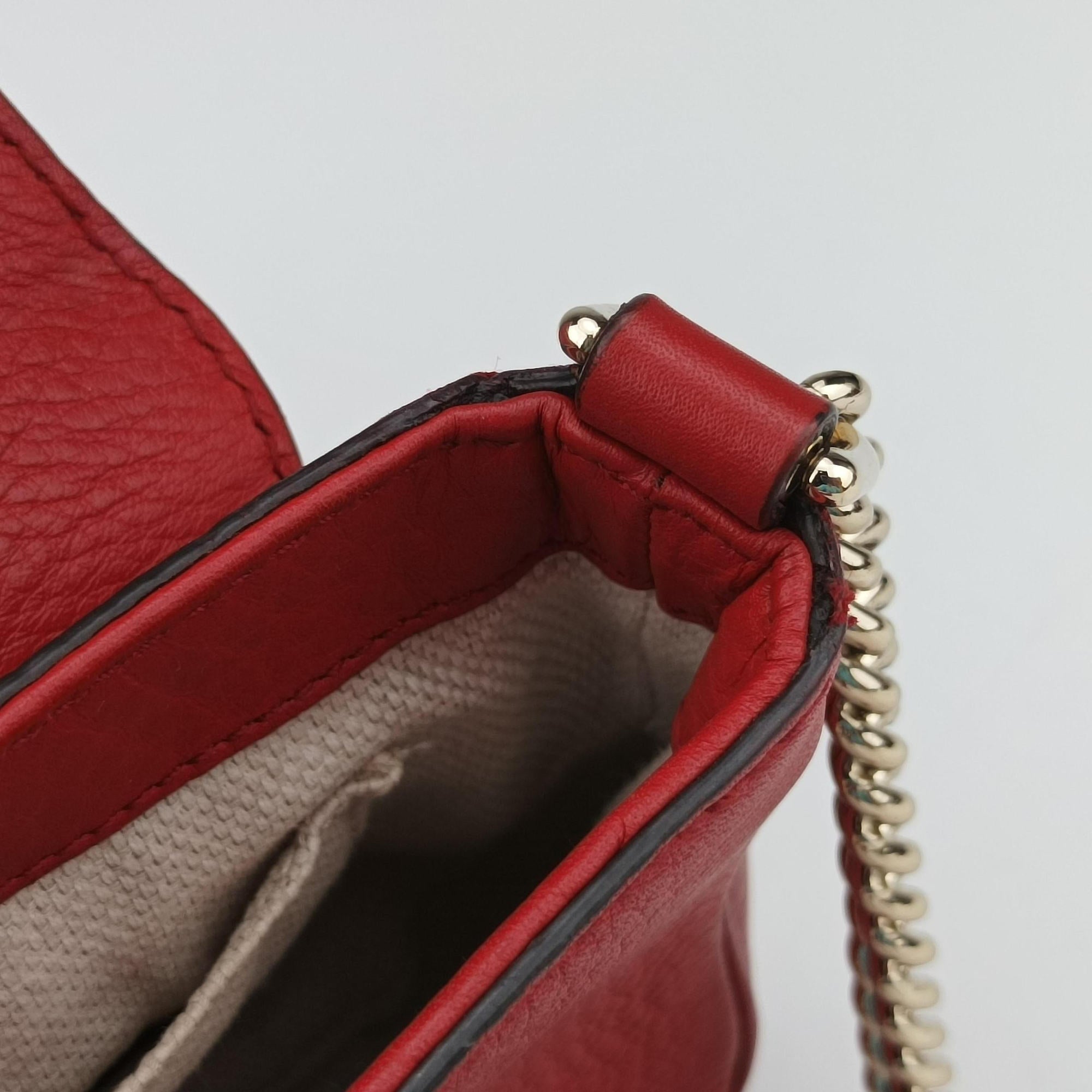 Pre-owned Gucci Soho Red Leather 323190 shoulderbag | stylenewstar