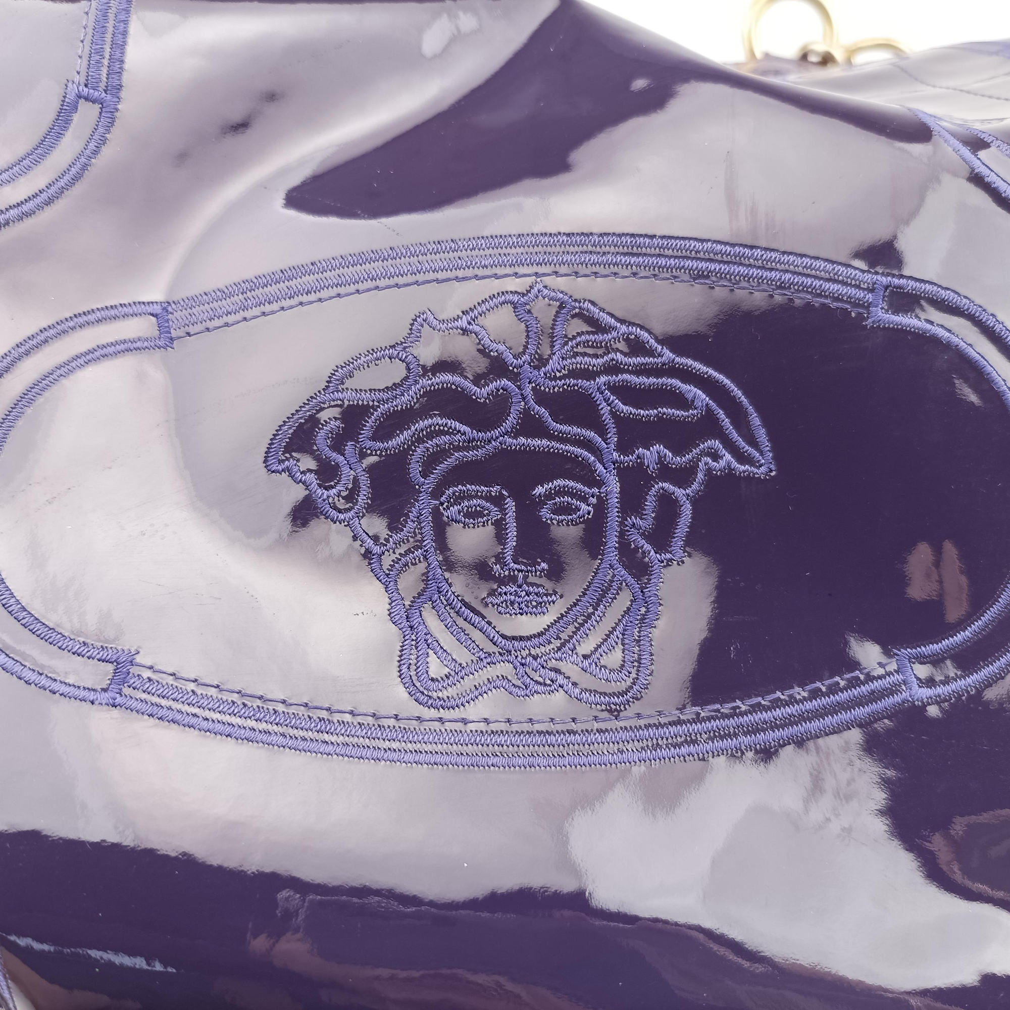 Secondhand VERSACE medusa Purple Patent Leather  shoulderbag | stylenewstar