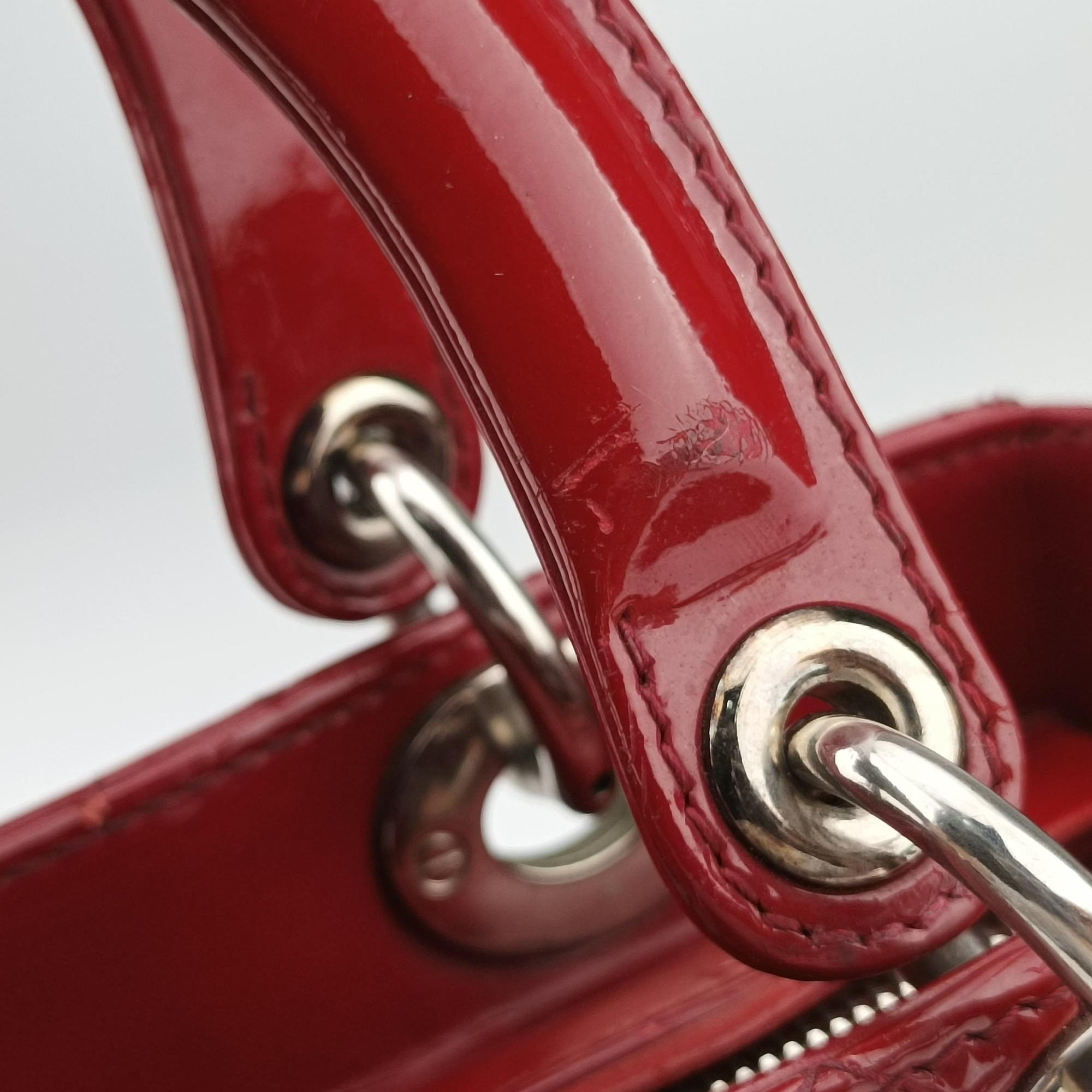 Pre-owned Christian Dior Lady Dior Red patent  shoulderbag | stylenewstar