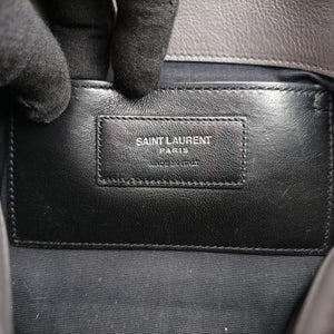 Pre-owned Yves Saint Laurent COLLEGE Grey Leather 428056 handbag | stylenewstar