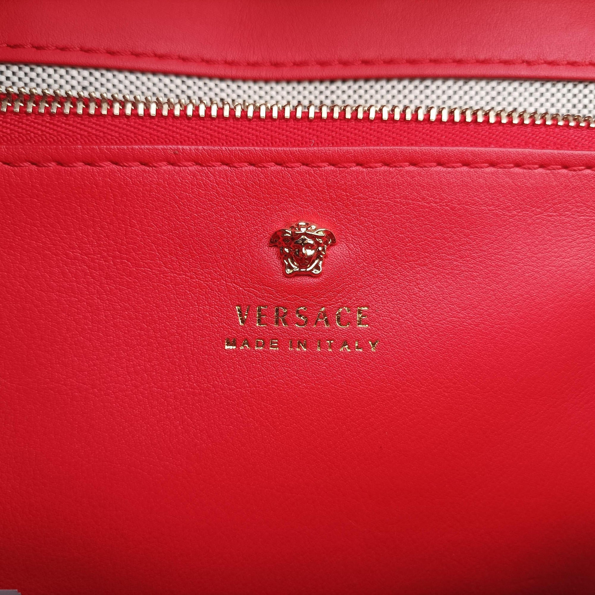 Secondhand VERSACE Palazzo Empire Red Leather  shoulderbag | stylenewstar