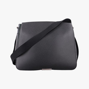 Secondhand Louis Vuitton Viktor Ardoise Taiga x canvas M30142 crossbodybag | stylenewstar