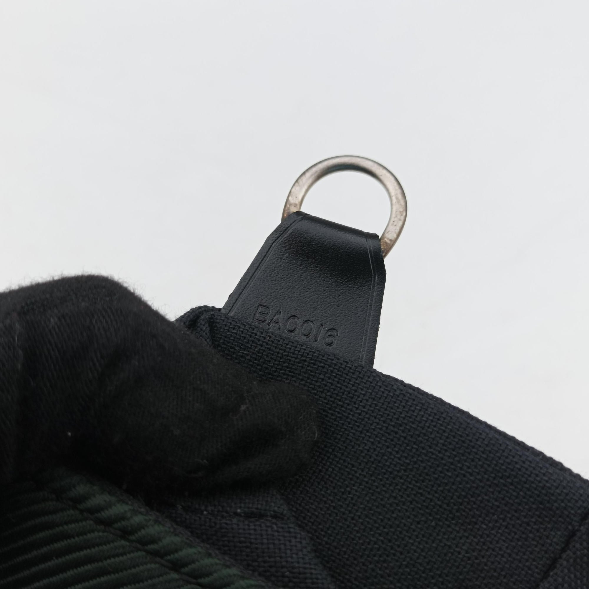 Secondhand Louis Vuitton Viktor Ardoise Taiga x canvas M30142 crossbodybag | stylenewstar