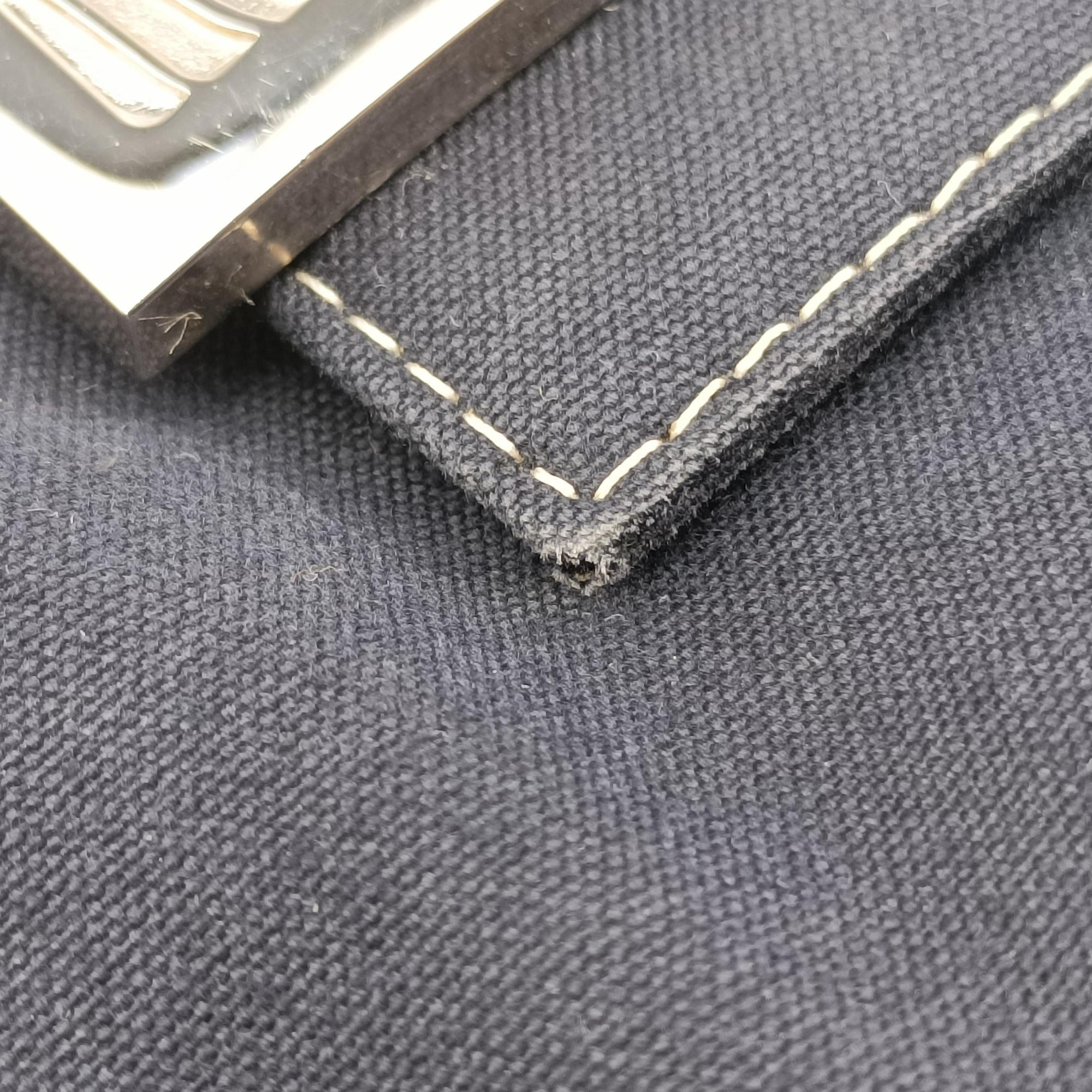 Pre-owned Fendi Mamma Bucket Navy Denim 22112 shoulderbag | stylenewstar
