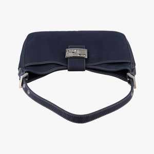 Pre-owned Fendi Mamma Bucket Navy Denim 22112 shoulderbag | stylenewstar